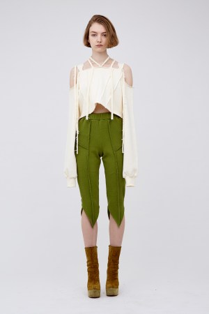 V CUT RIB HALF PANTS / GREEN