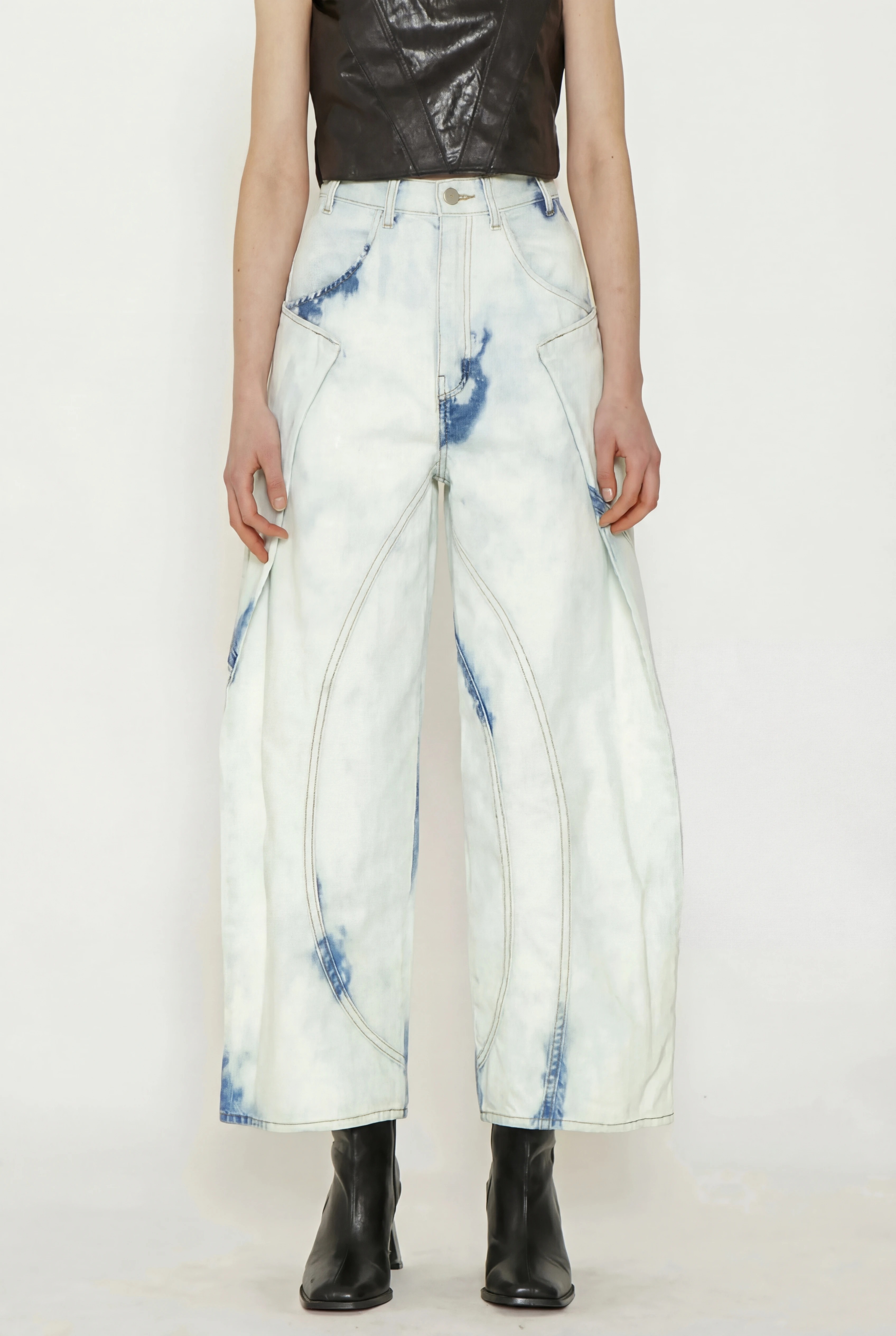 BLEACH WIDE DENIM PANTS / BLUE