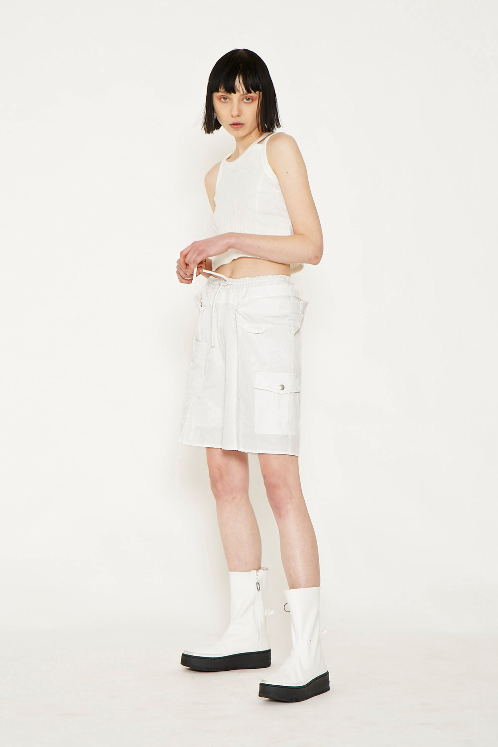 CONSTRUCTIVE HALF PANTS / WHITE