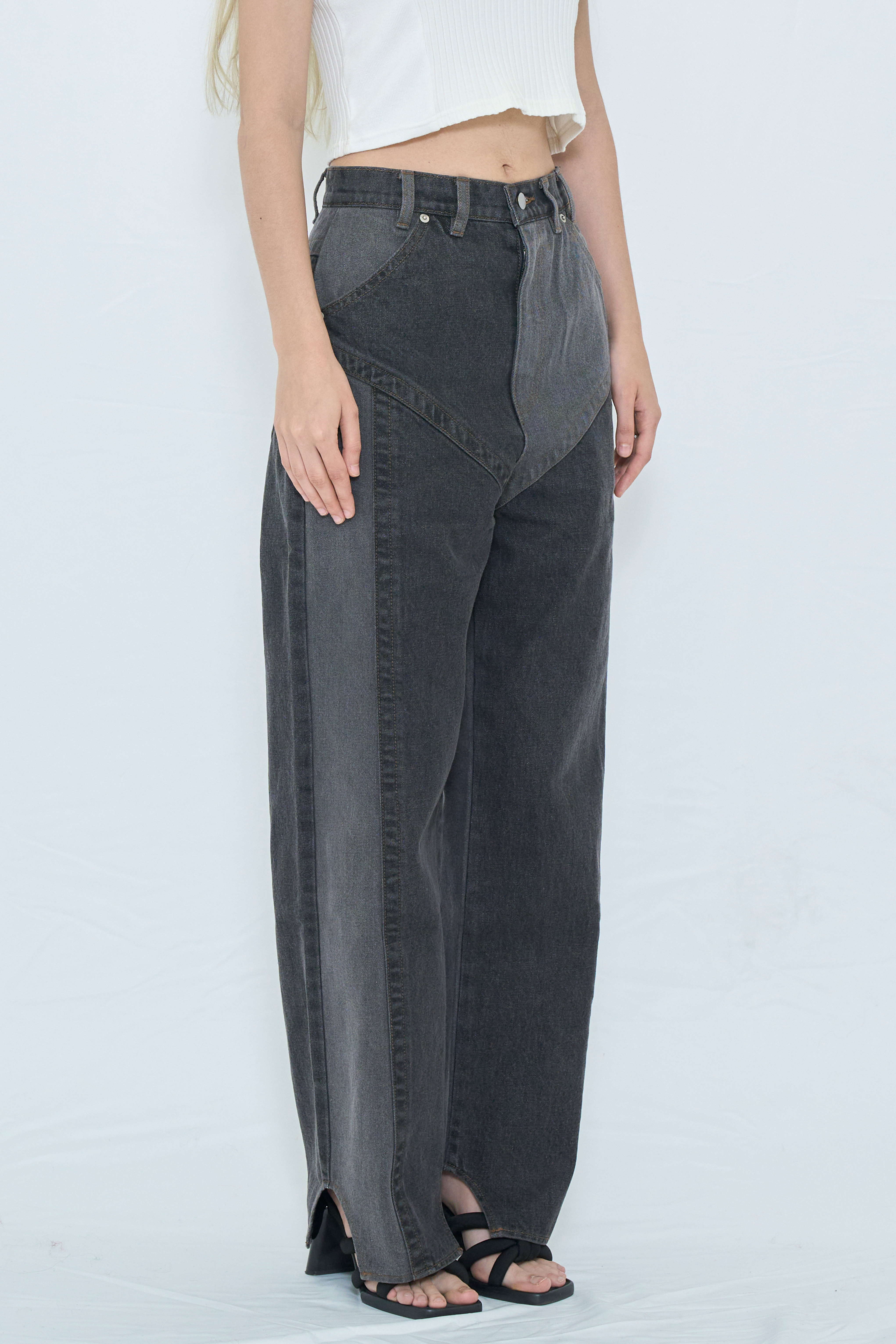 WASHED SWITCHED DENIM PANTS / BLACK