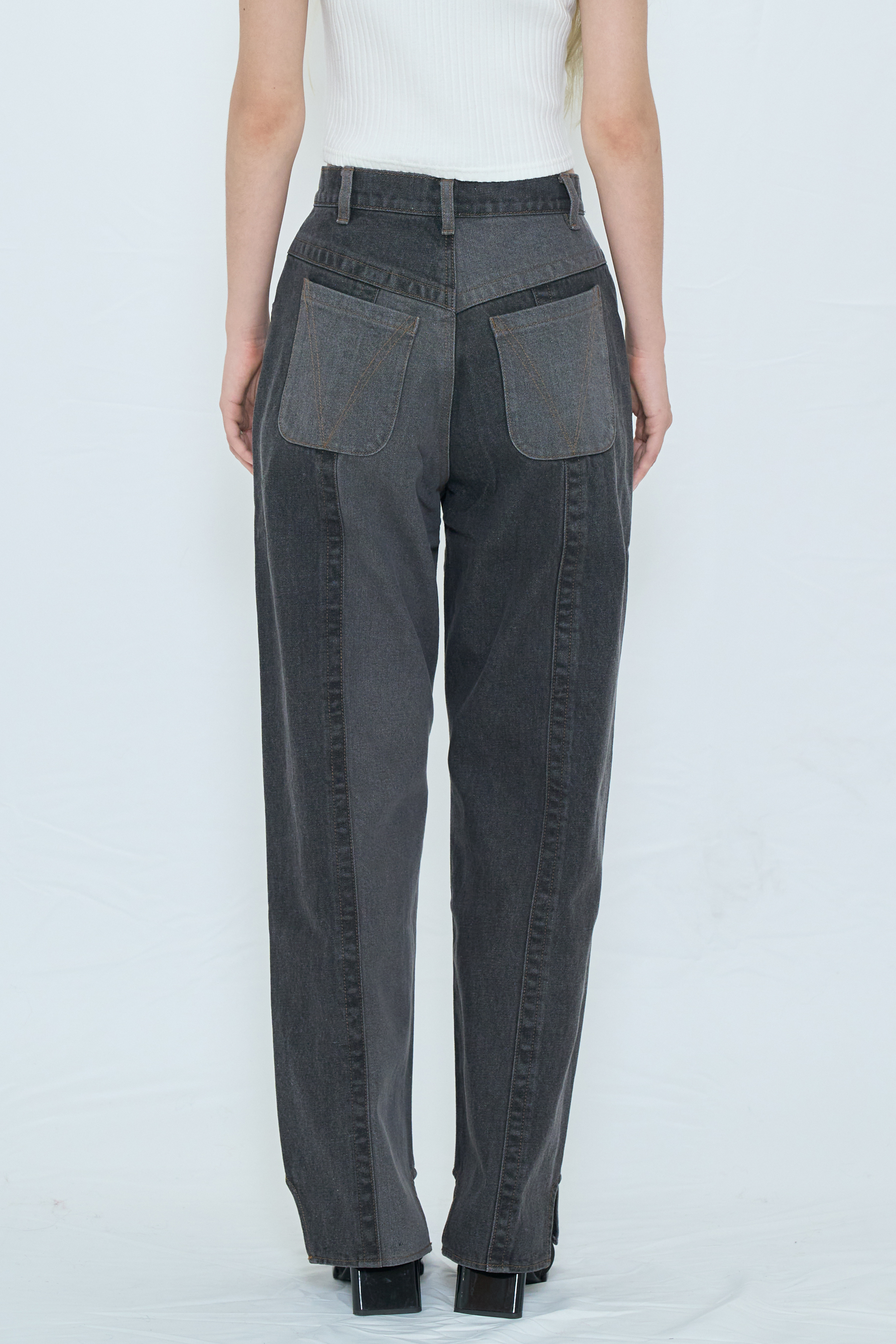 WASHED SWITCHED DENIM PANTS / BLACK