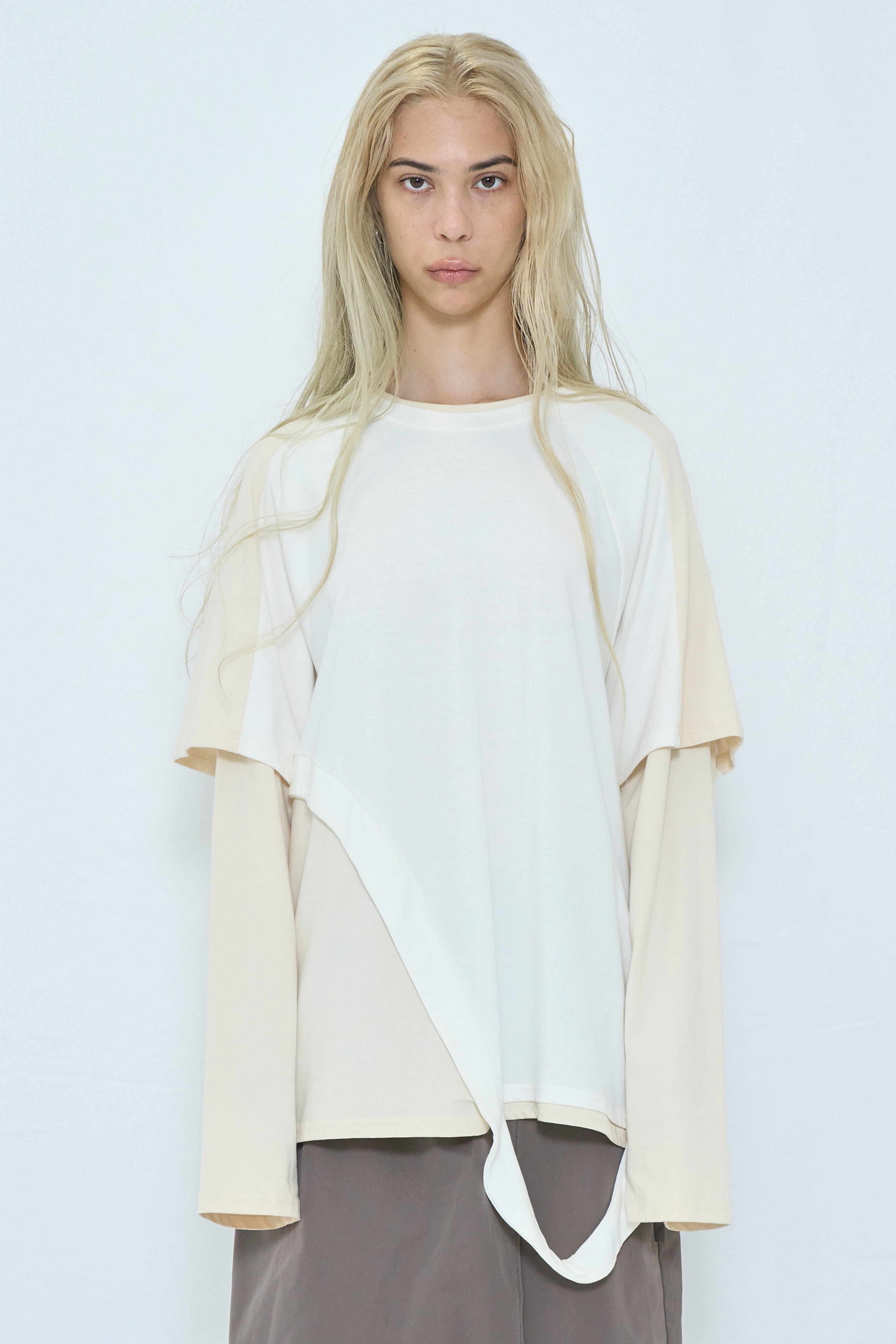 BICOLOR LAYERED LONG TEE / WHITE