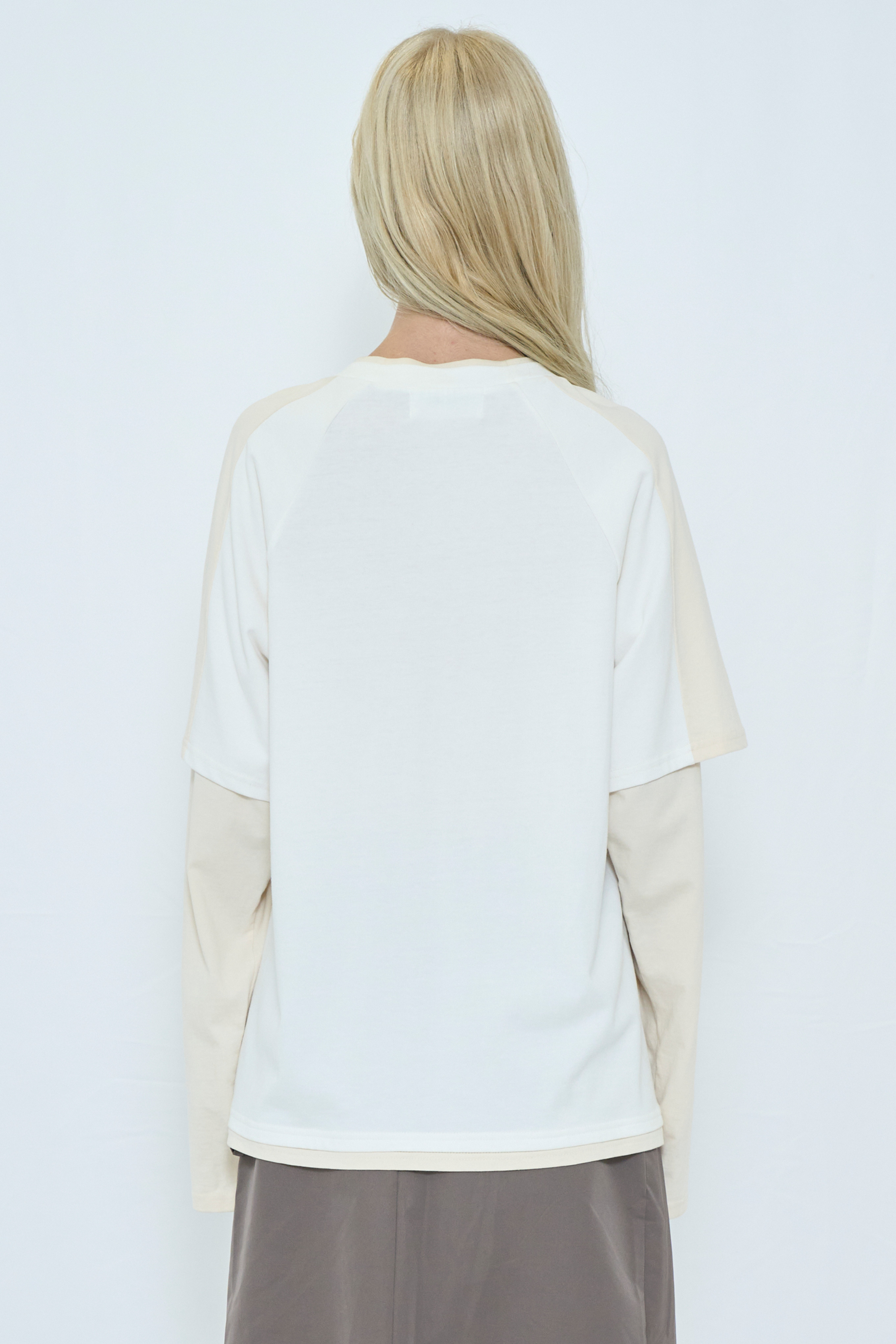 BICOLOR LAYERED LONG TEE / WHITE