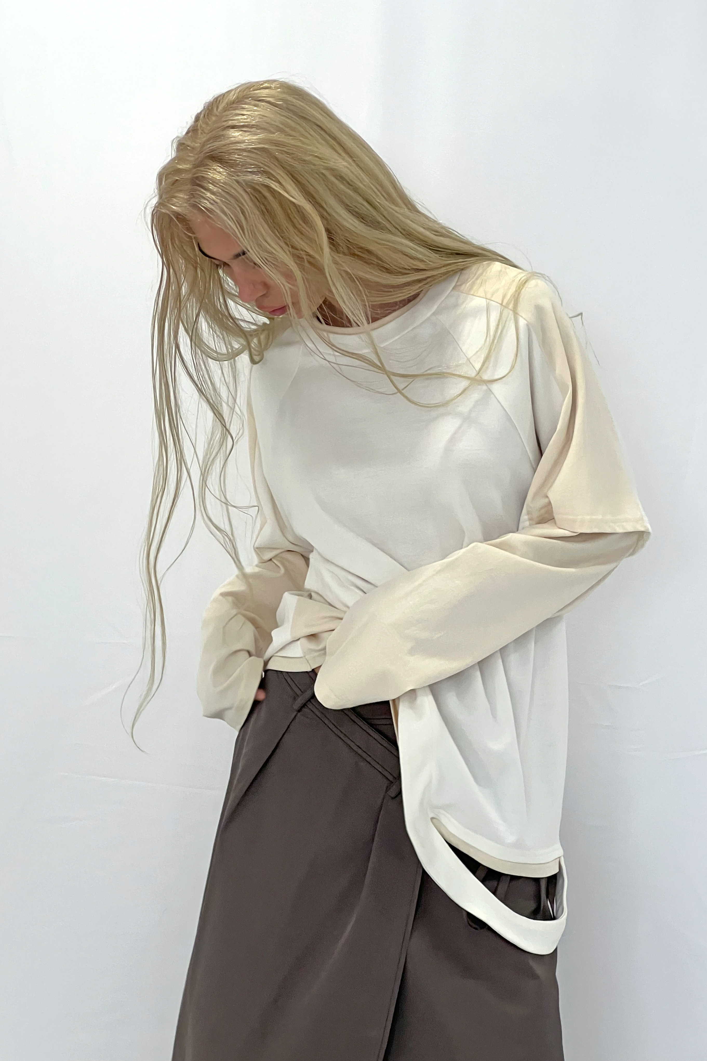 BICOLOR LAYERED LONG TEE / WHITE