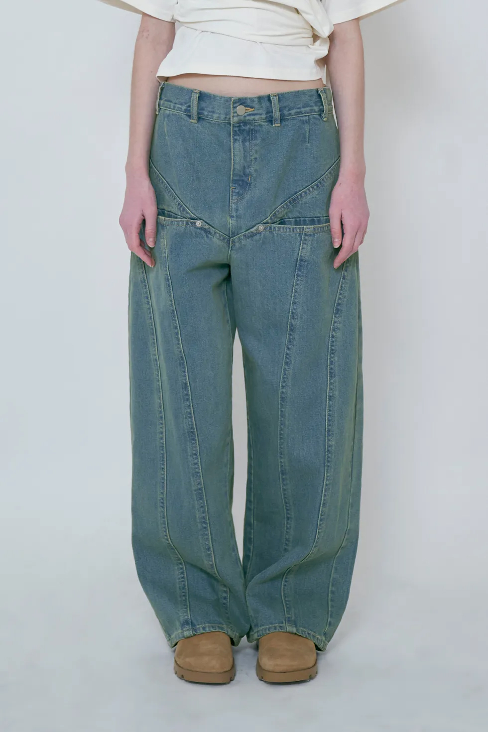 COLOR BLEACH WIDE DENIM PANTS / BLUE