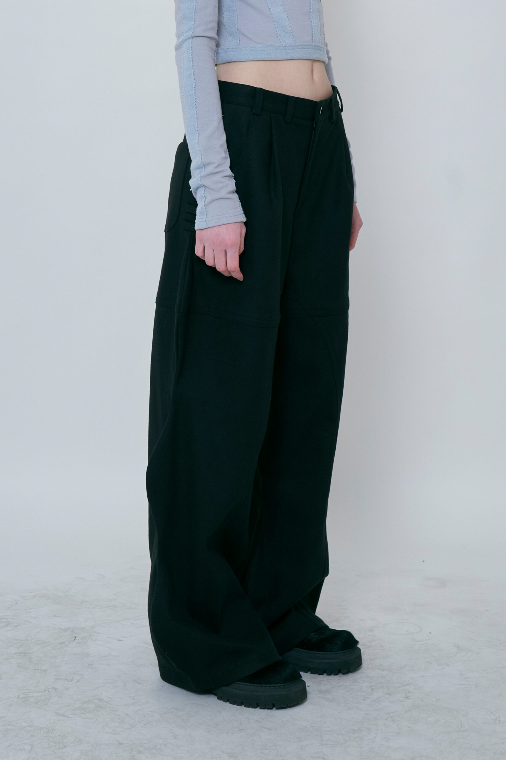 WAVY SLACKS PANTS / BLACK