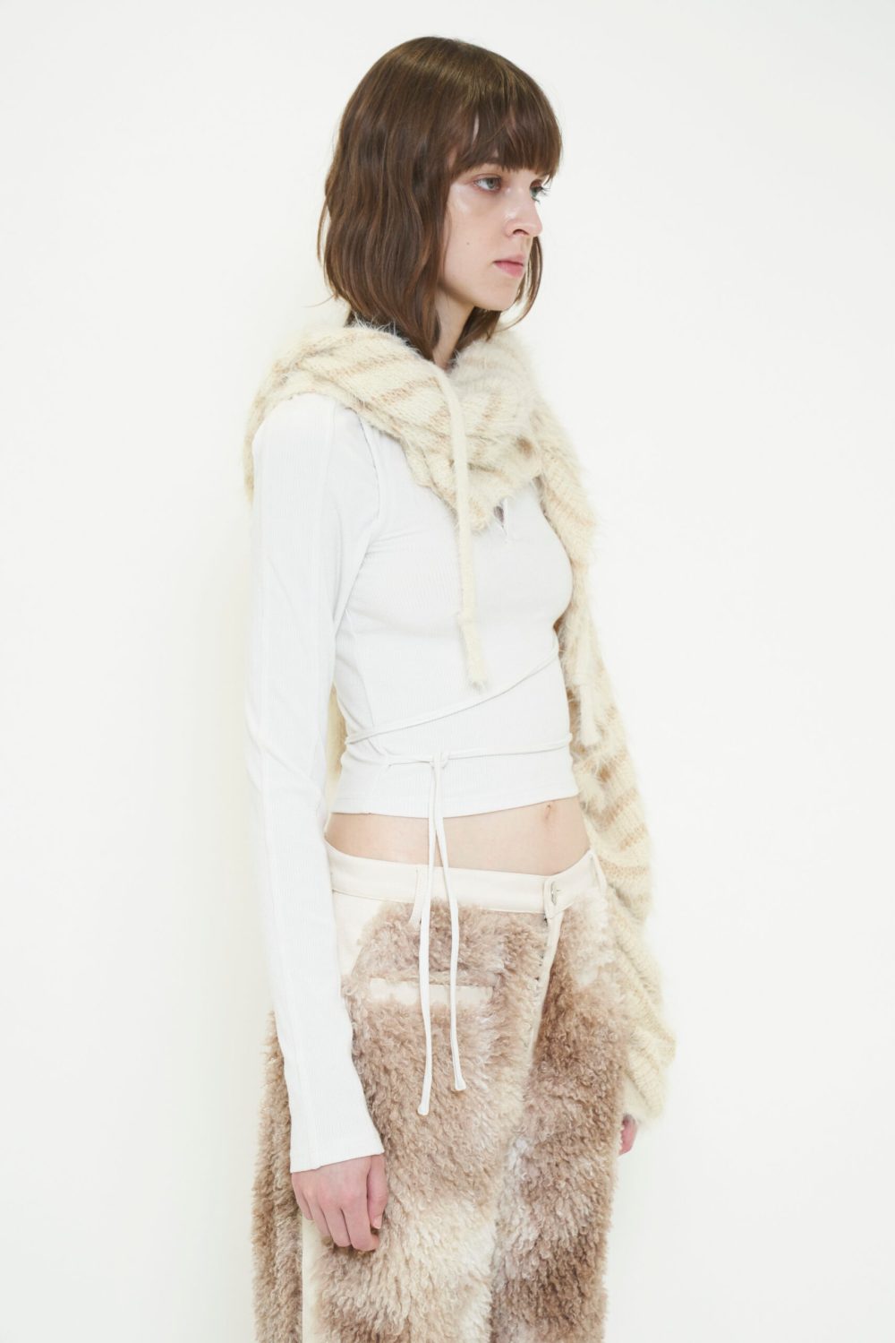 2WAY HOODED MUFFLER KNIT / IVORY – VIAVANDA