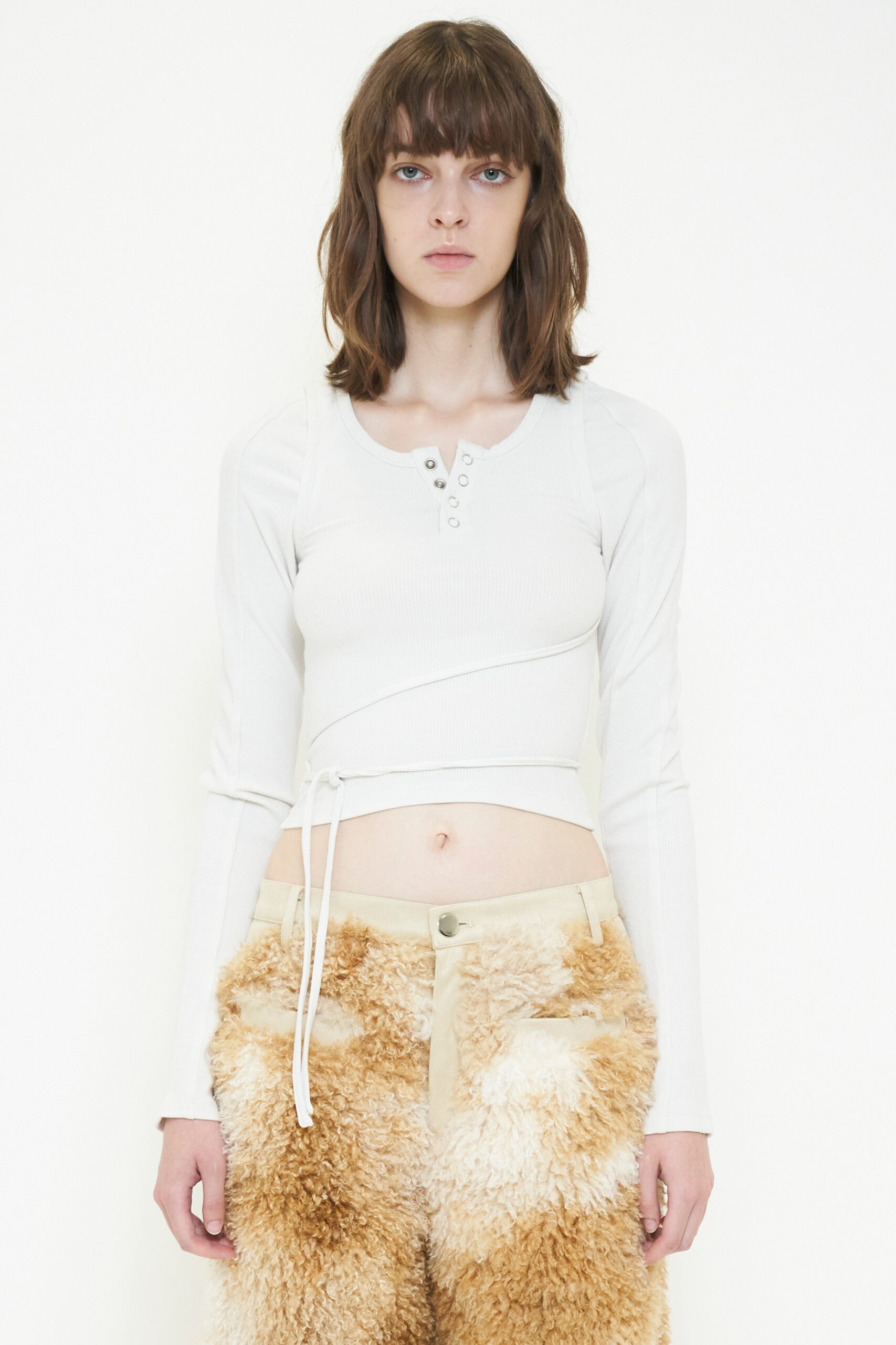 CUT OUT LONG SLEEVE TOP / WHITE