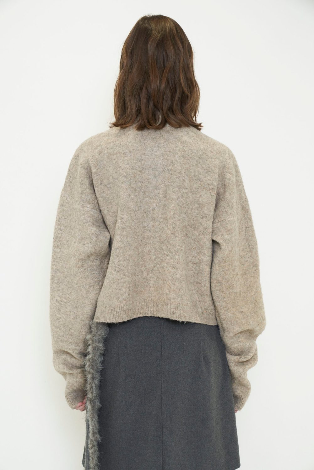 FLUFFY KNIT CARDIGAN / BROWN – VIAVANDA