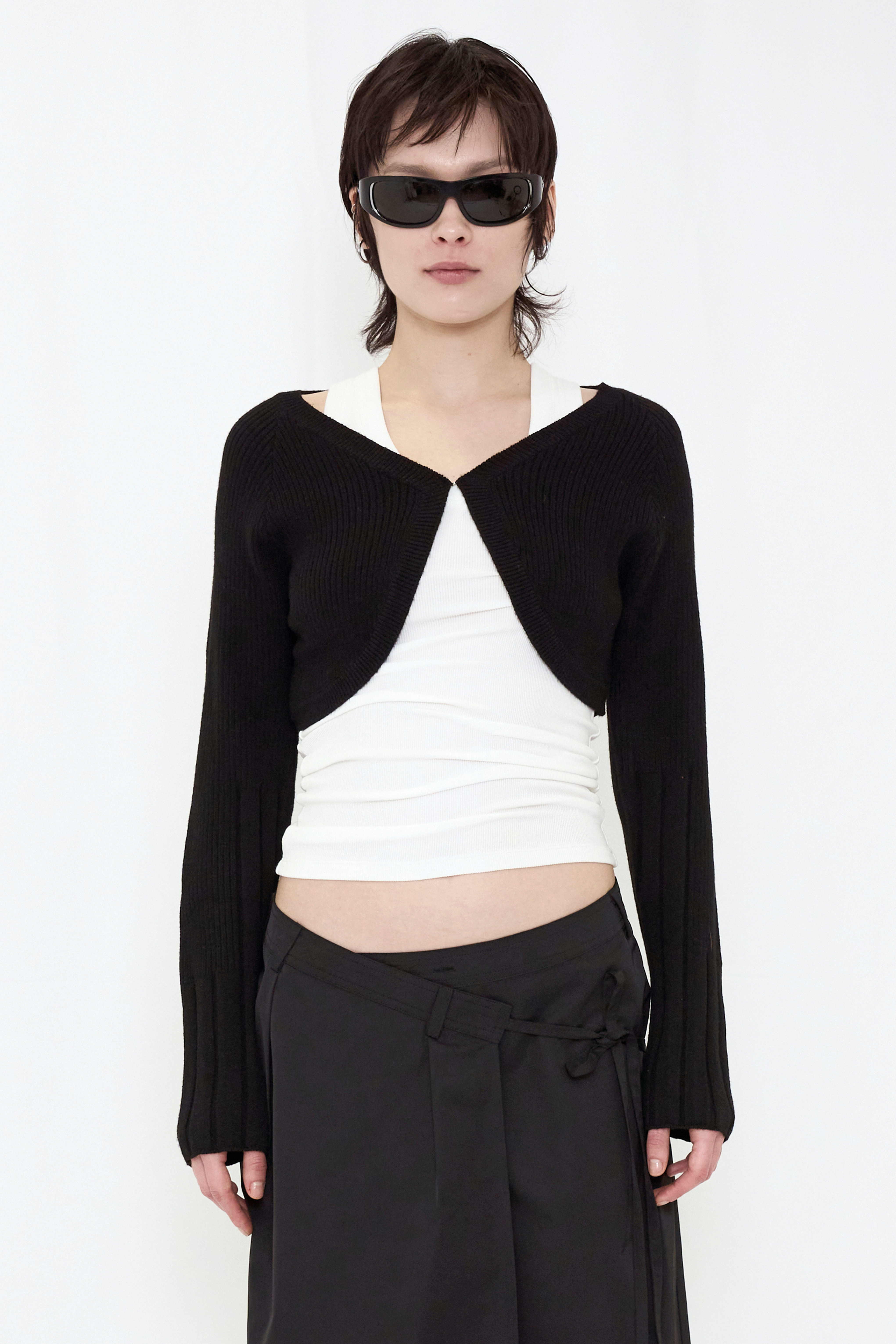 KNIT BOLERO CARDIGAN / BLACK