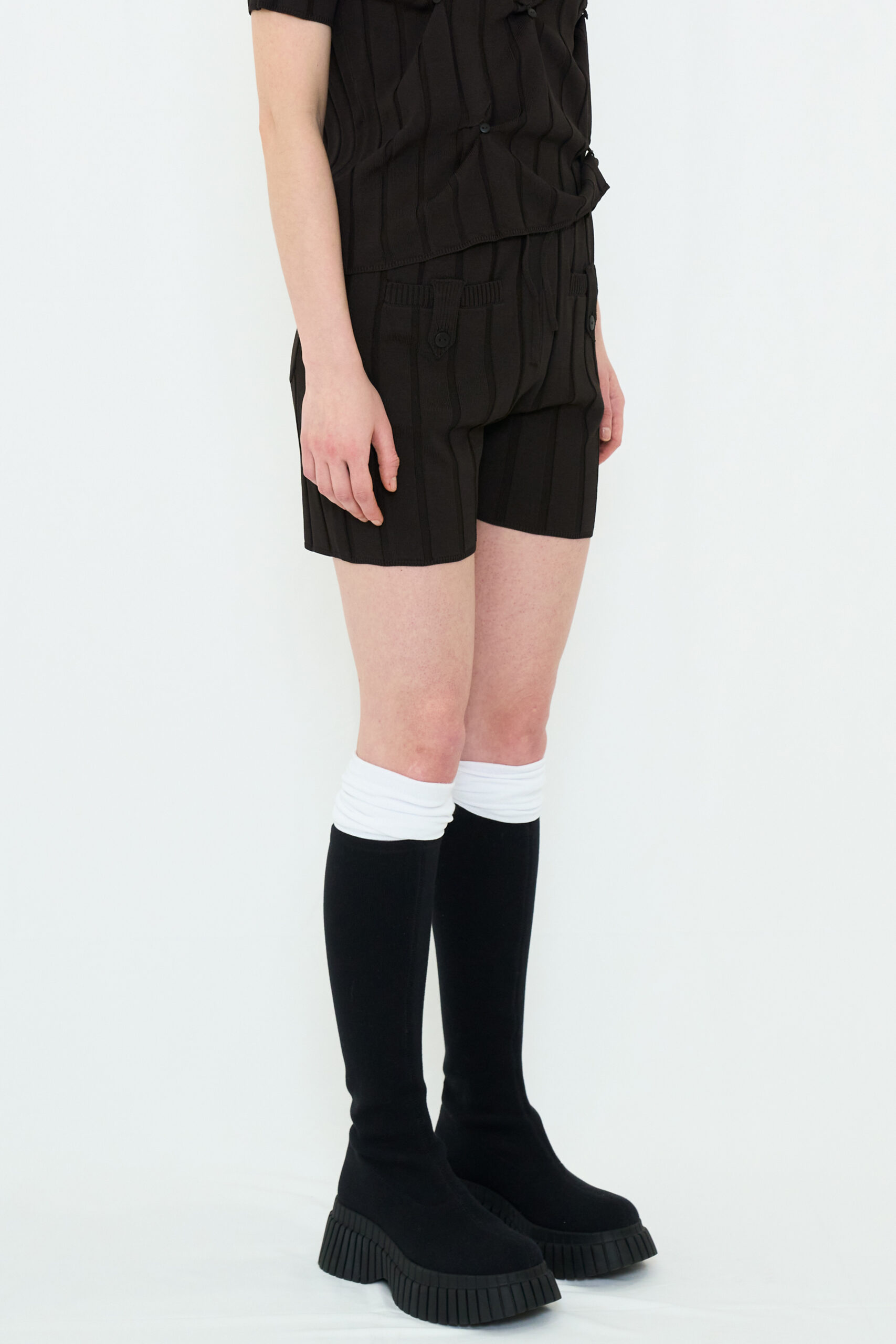 【POP UP】SMOOTH KNIT SHORT PANTS / CHARCOAL