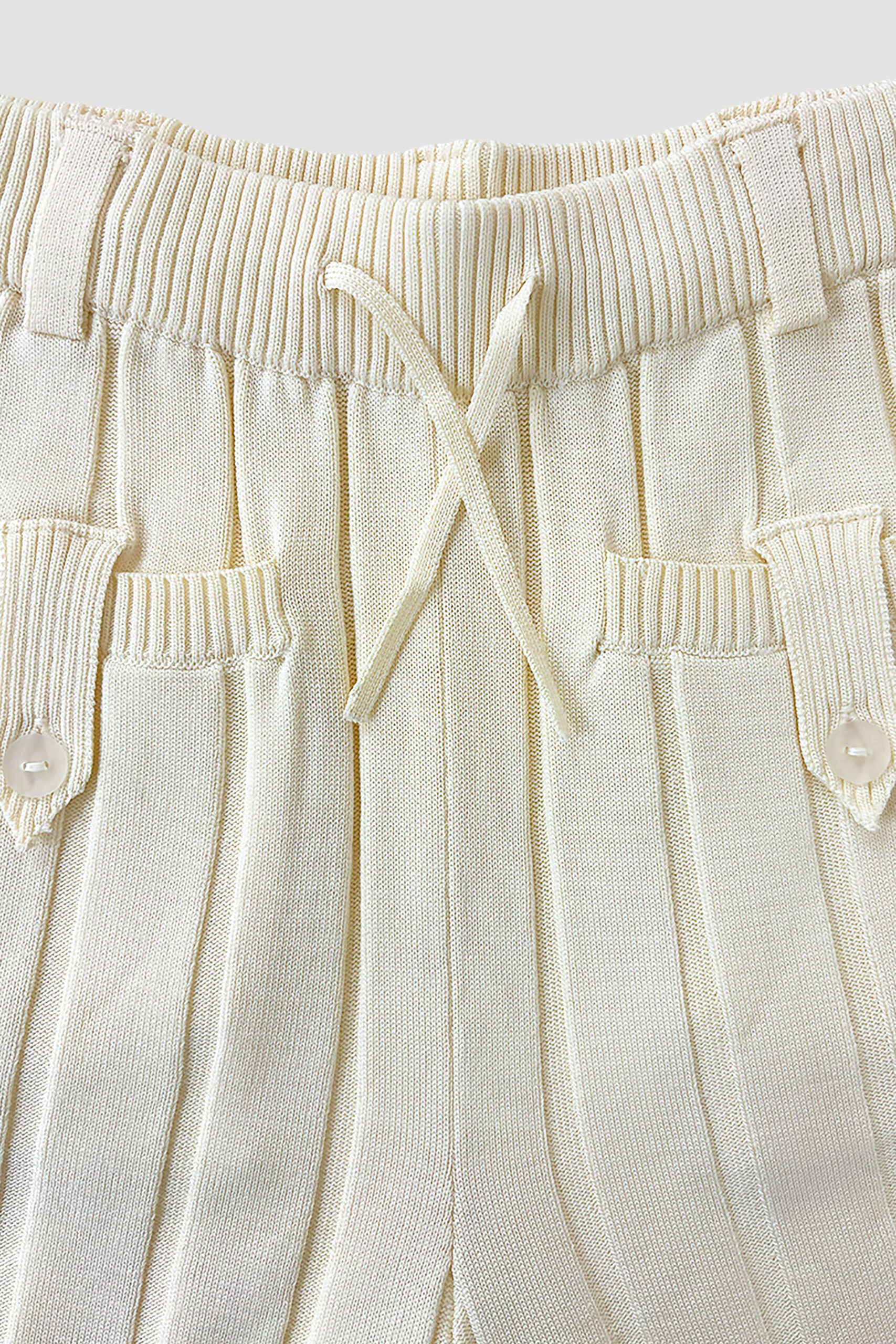 SMOOTH KNIT SHORT PANTS / IVORY