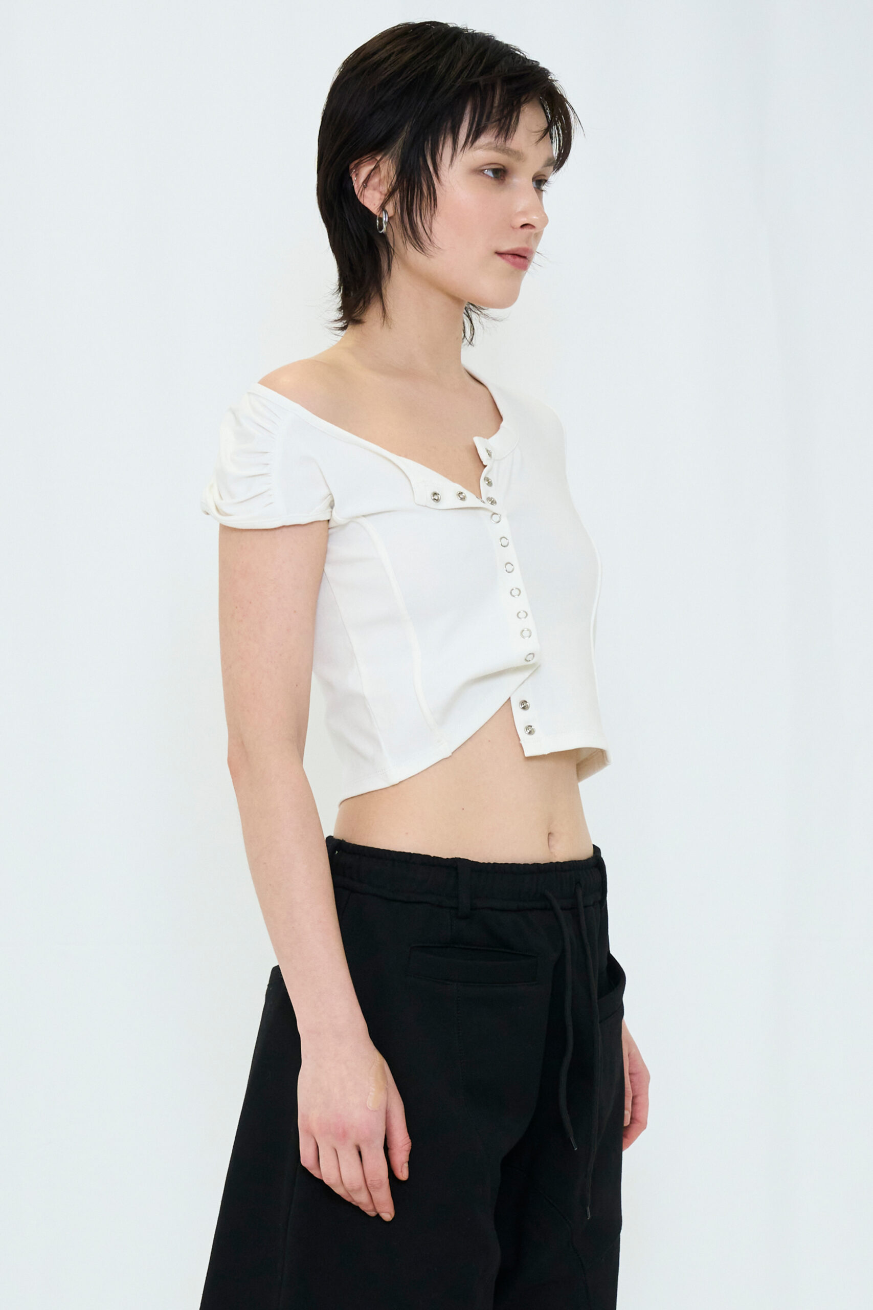 【POP UP】ASYMMETRIC MINI TOP / WHITE