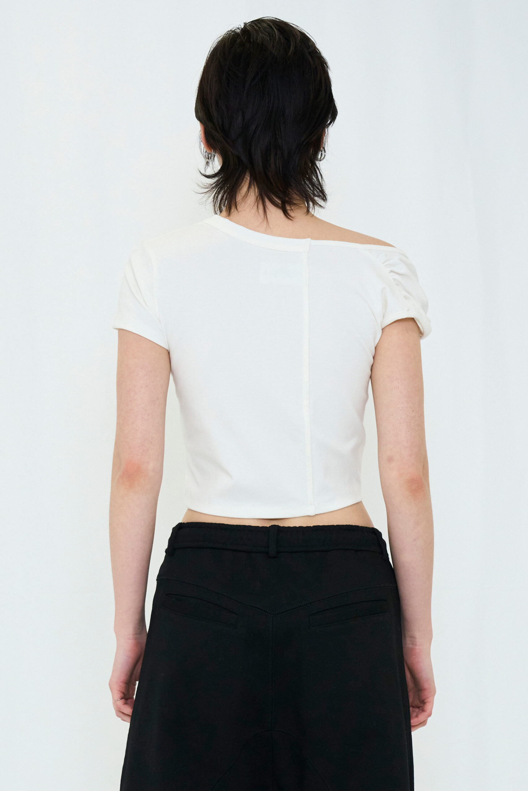 【POP UP】ASYMMETRIC MINI TOP / WHITE