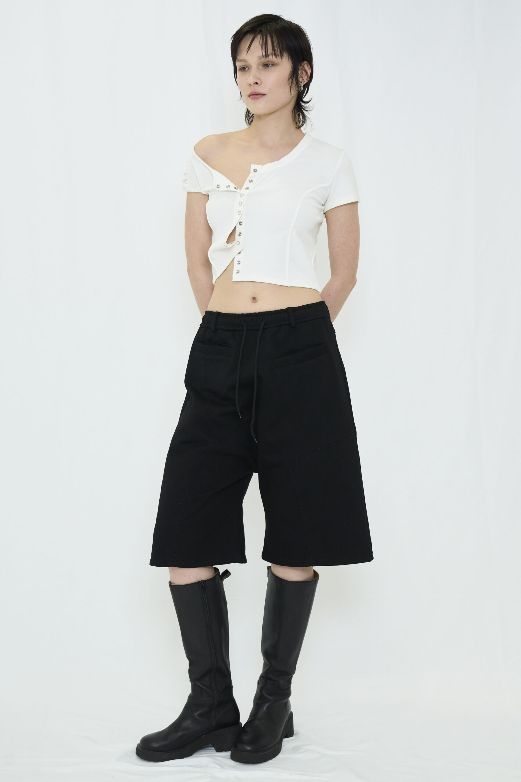 【POP UP】ASYMMETRIC MINI TOP / WHITE
