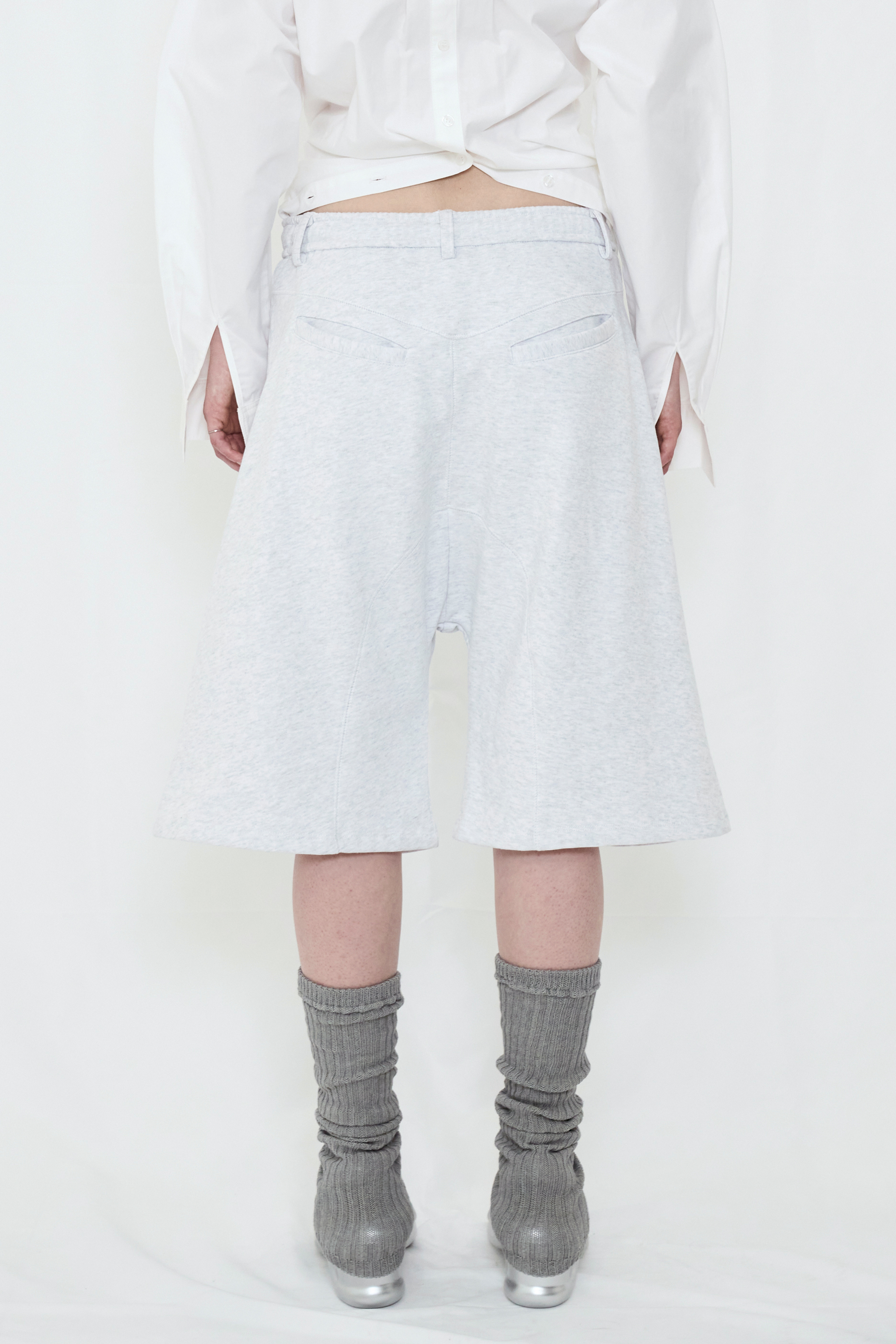 DISTORTION HALF SWEATPANTS / LIGHT GRAY