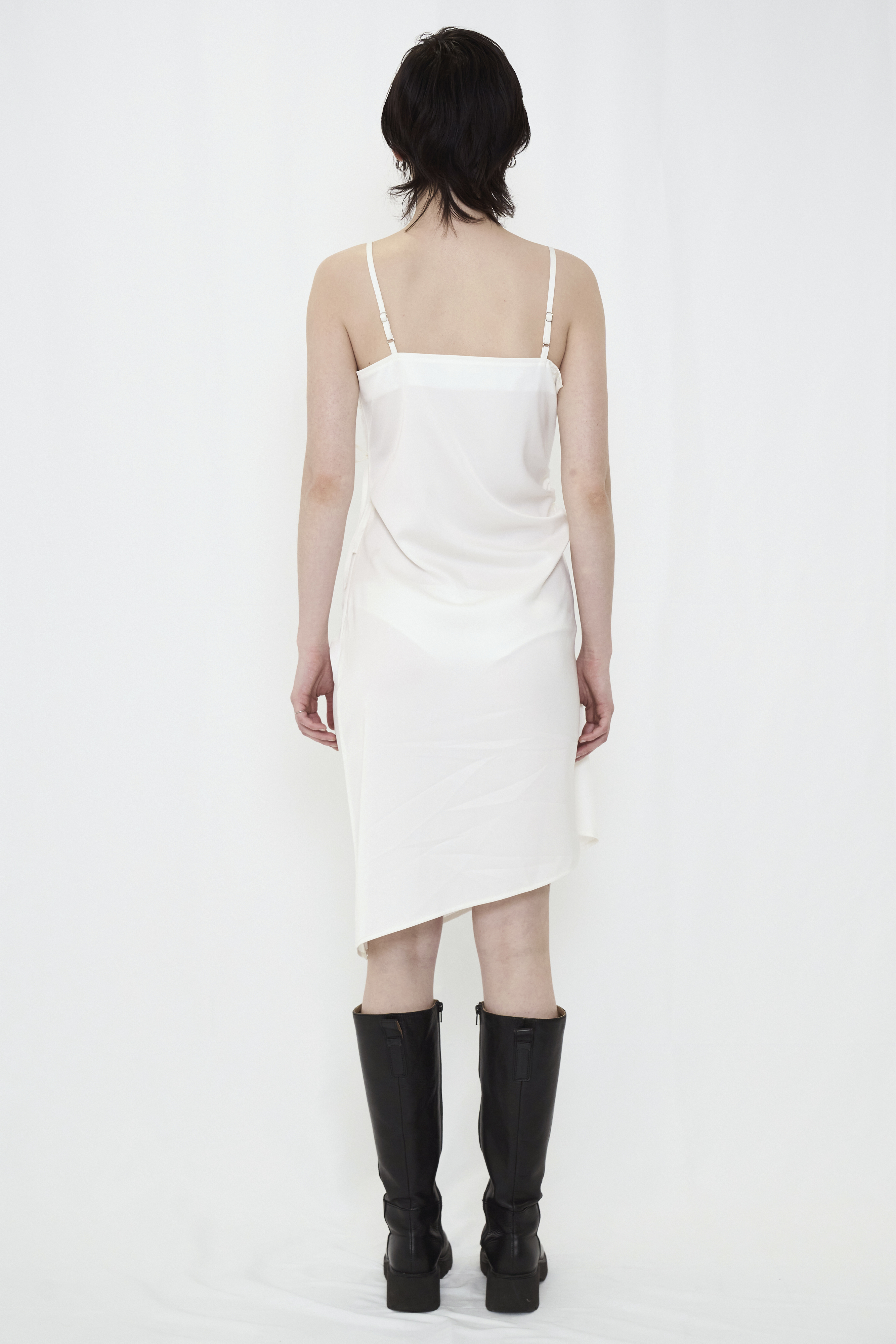 SATIN CAMISOLE DRESS / WHITE