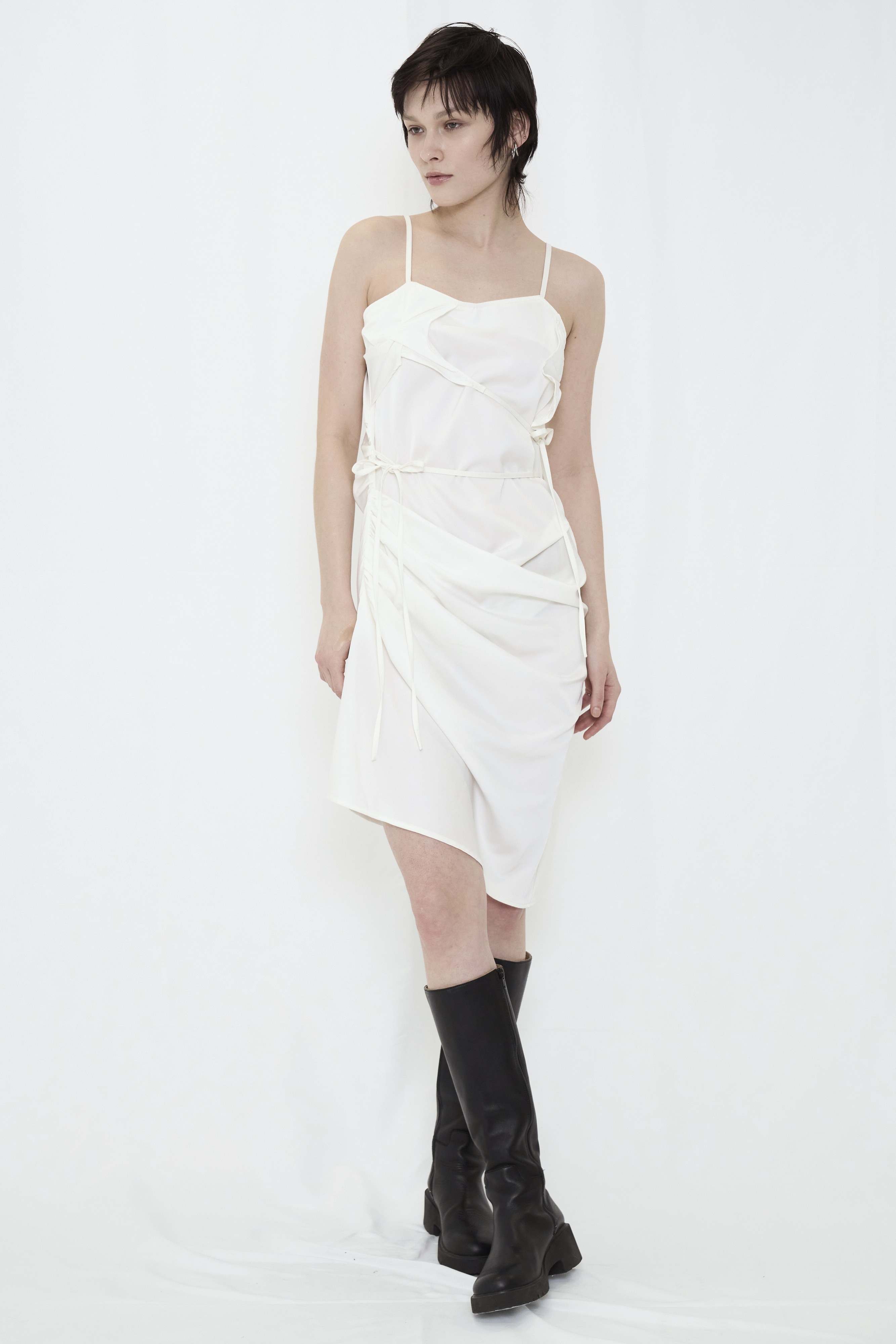 SATIN CAMISOLE DRESS / WHITE