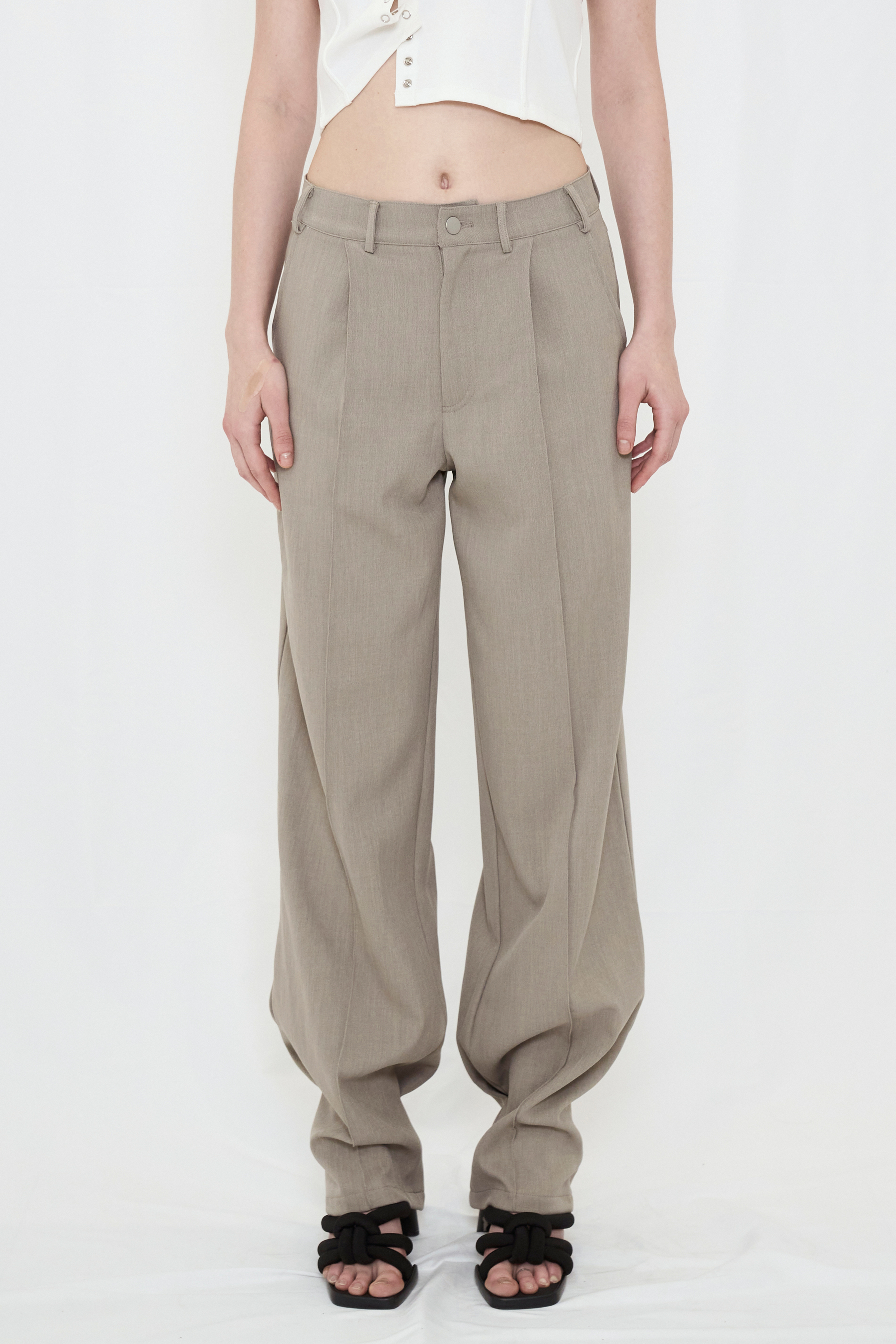LOOSE TAPERED SLACKS / GRAY
