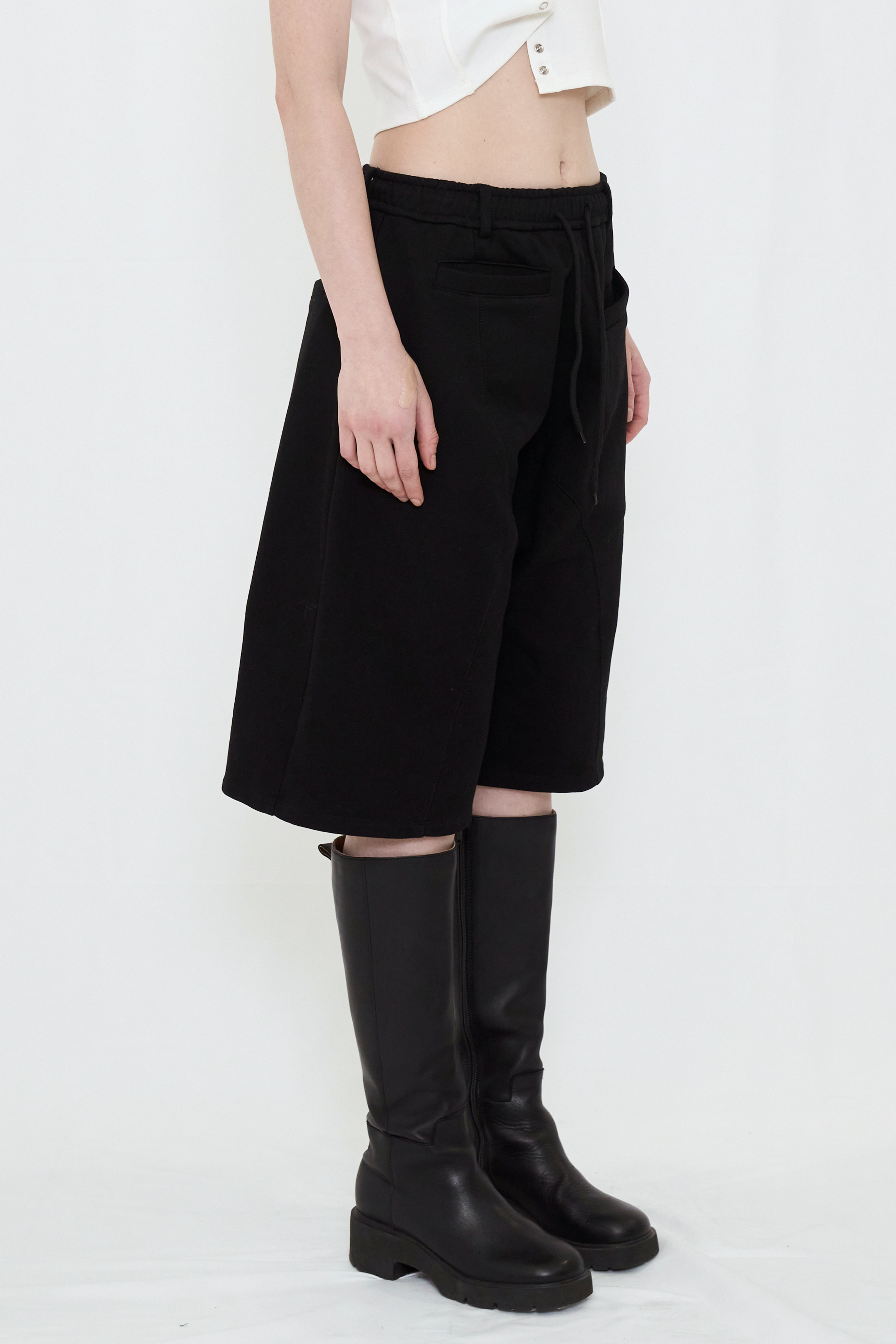 DISTORTION HALF SWEATPANTS / BLACK