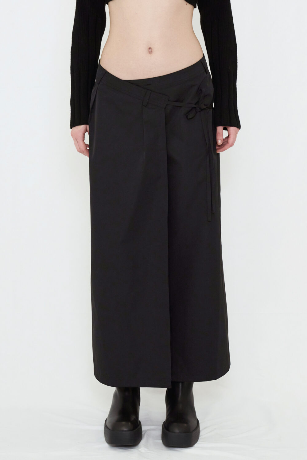 スカート VIAVANDA STRINGS WRAP SKIRT BLACK VIAVANDA STRINGS WRAP SKIRT BLACK