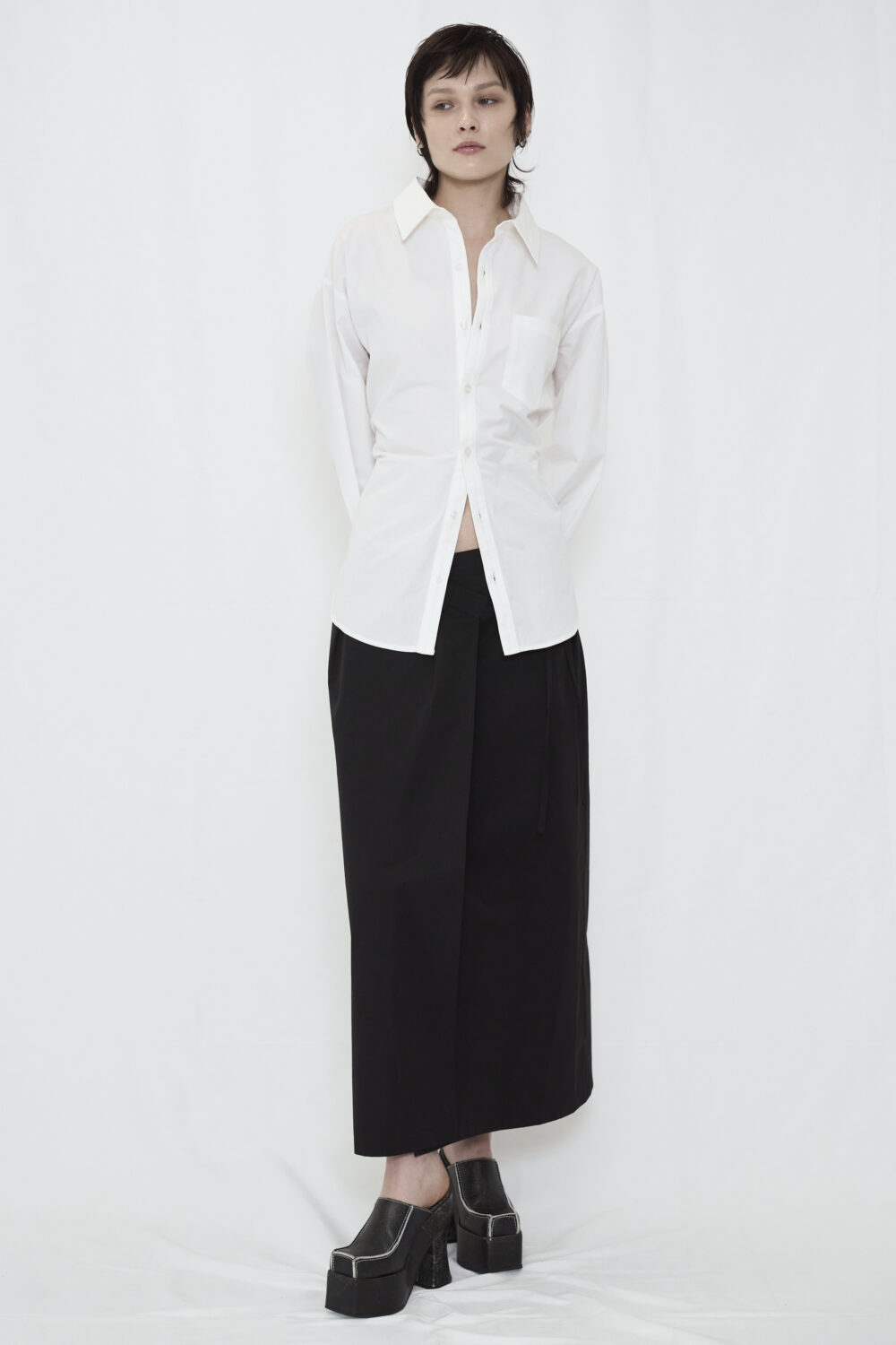 WRAP MAXI SKIRT / BLACK – VIAVANDA