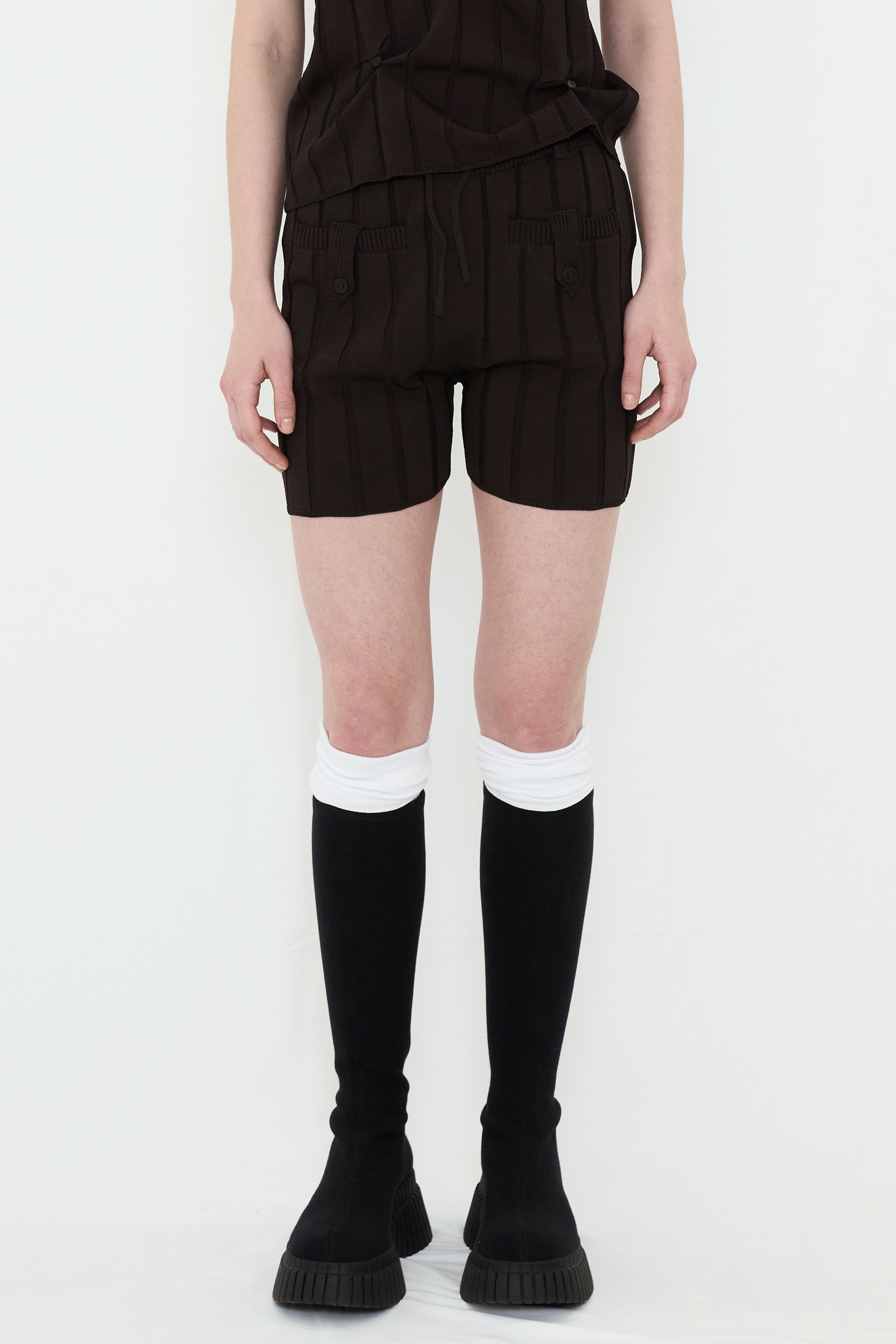 SMOOTH KNIT SHORT PANTS / CHARCOAL