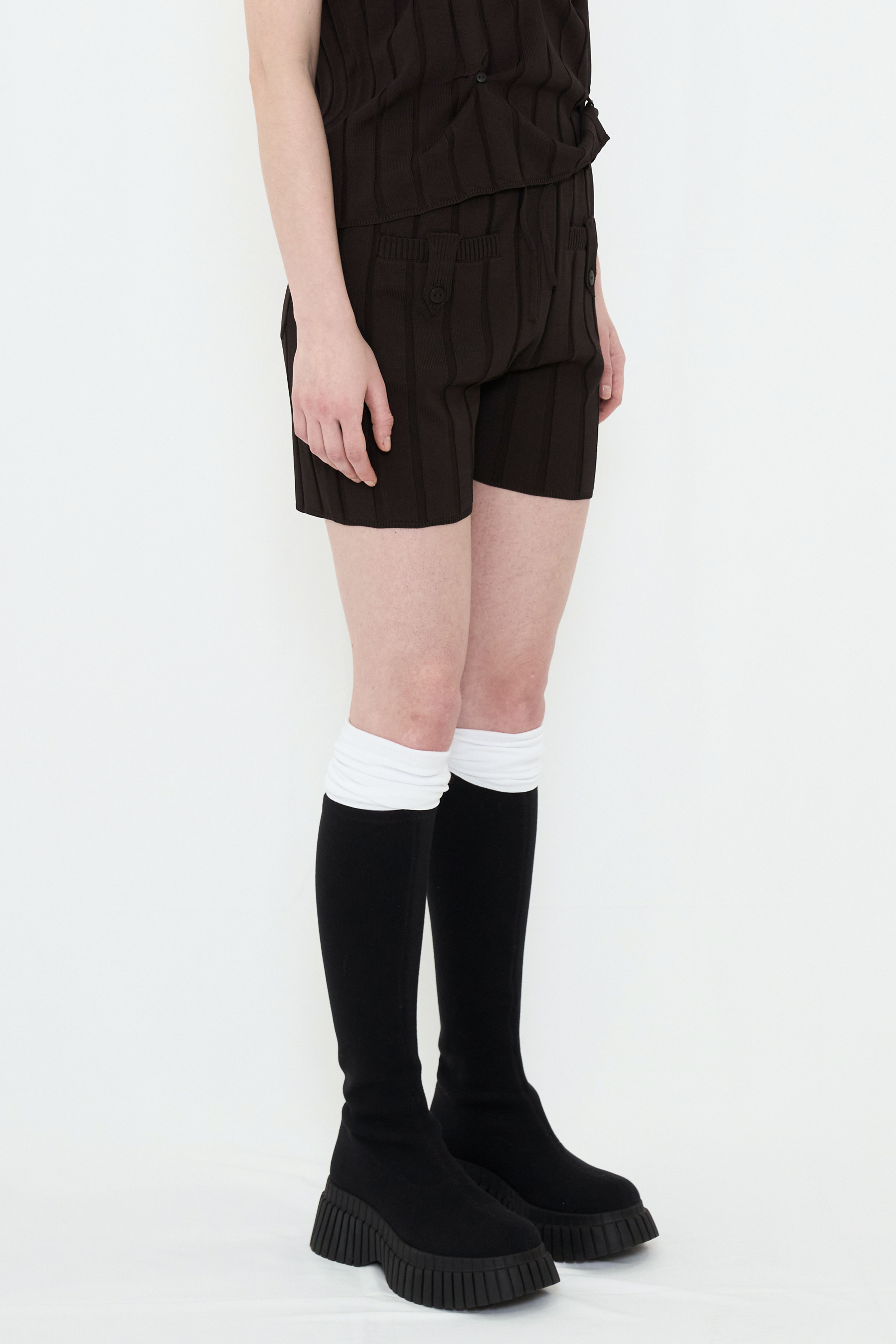 SMOOTH KNIT SHORT PANTS / CHARCOAL