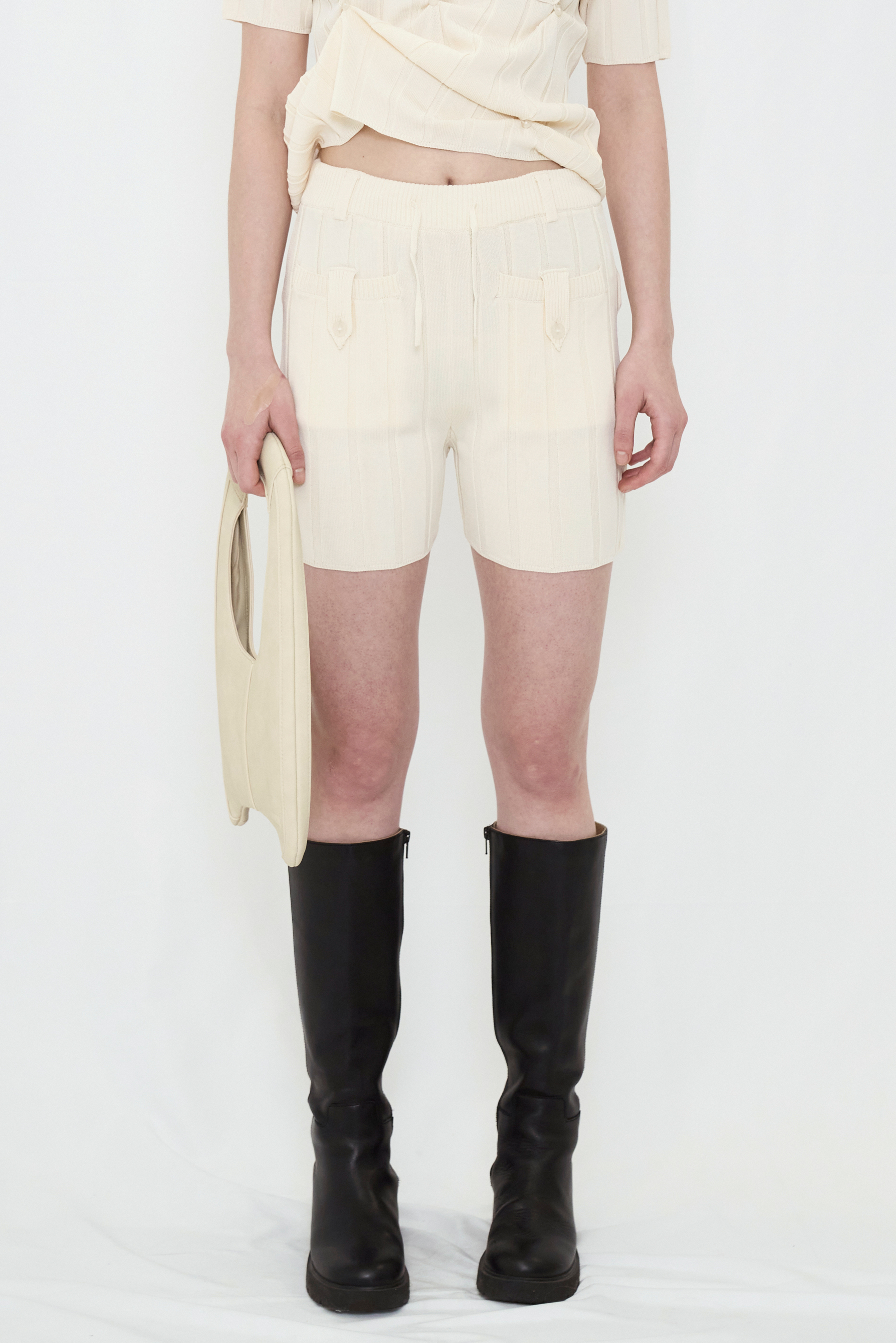 SMOOTH KNIT SHORT PANTS / IVORY