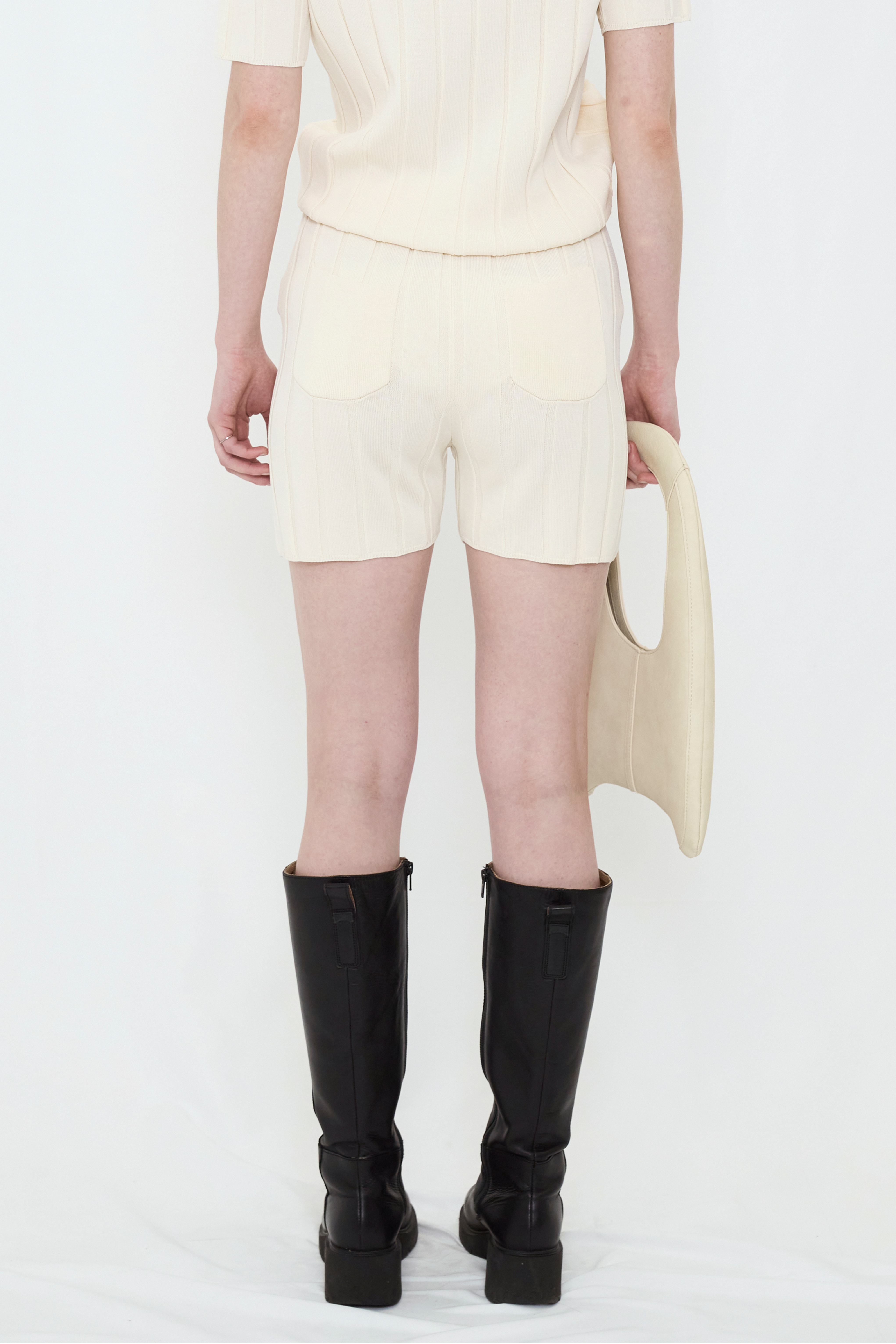SMOOTH KNIT SHORT PANTS / IVORY