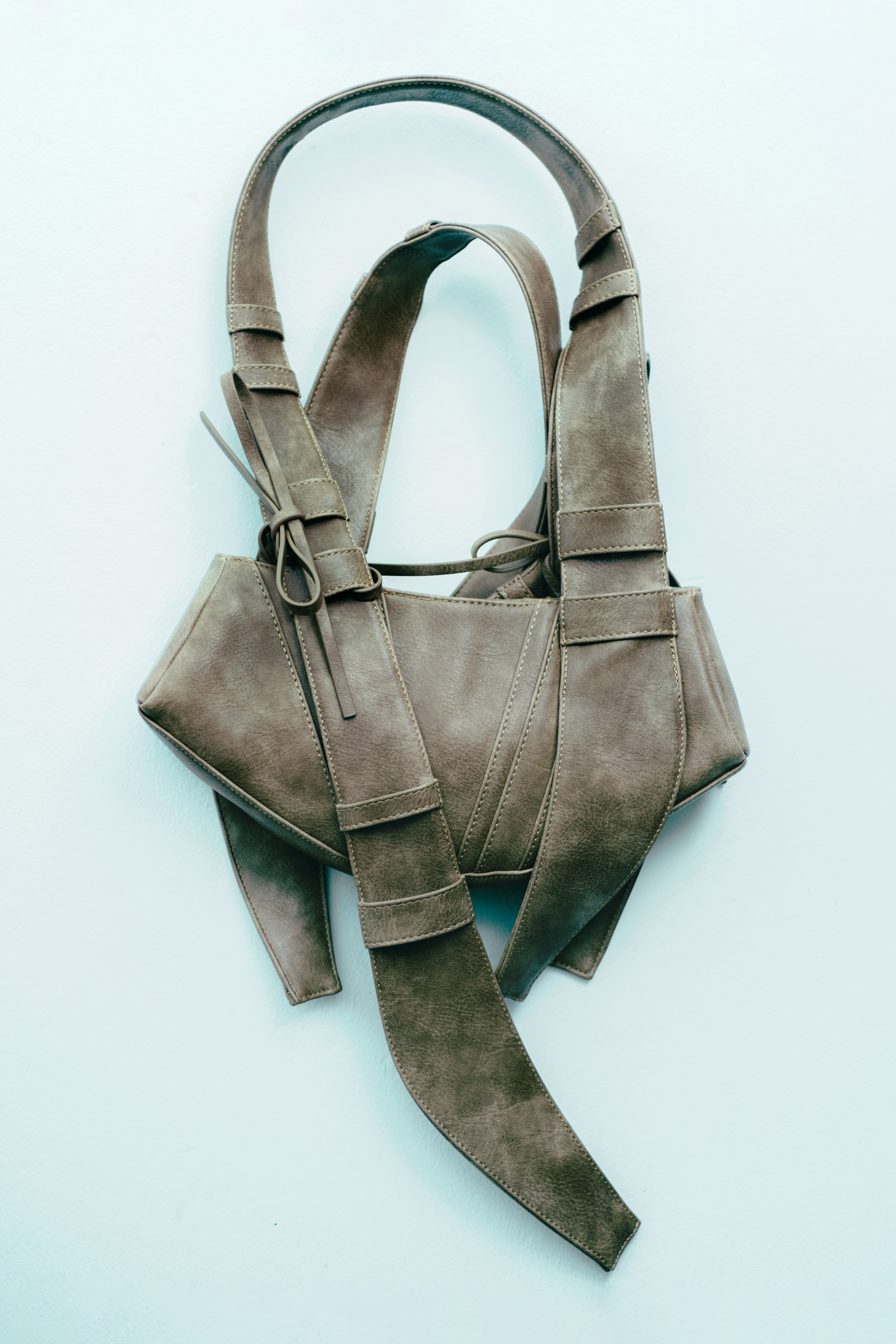 STRINGS MULTI BAG / ASH BROWN