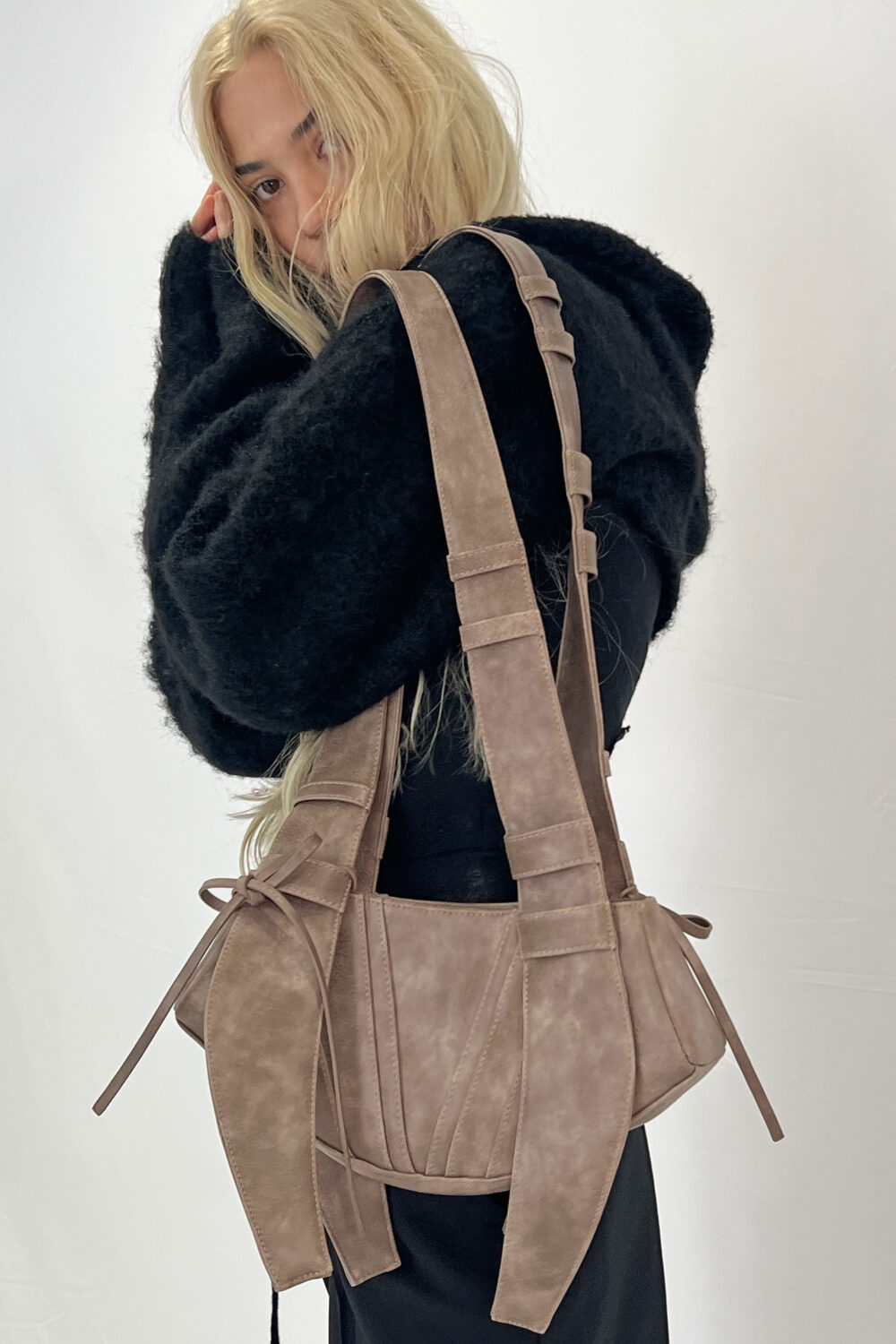 バッグ Viavanda STRINGS MULTI BAG / MOCA STRINGS MULTI BAG / MOCA – VIAVANDA