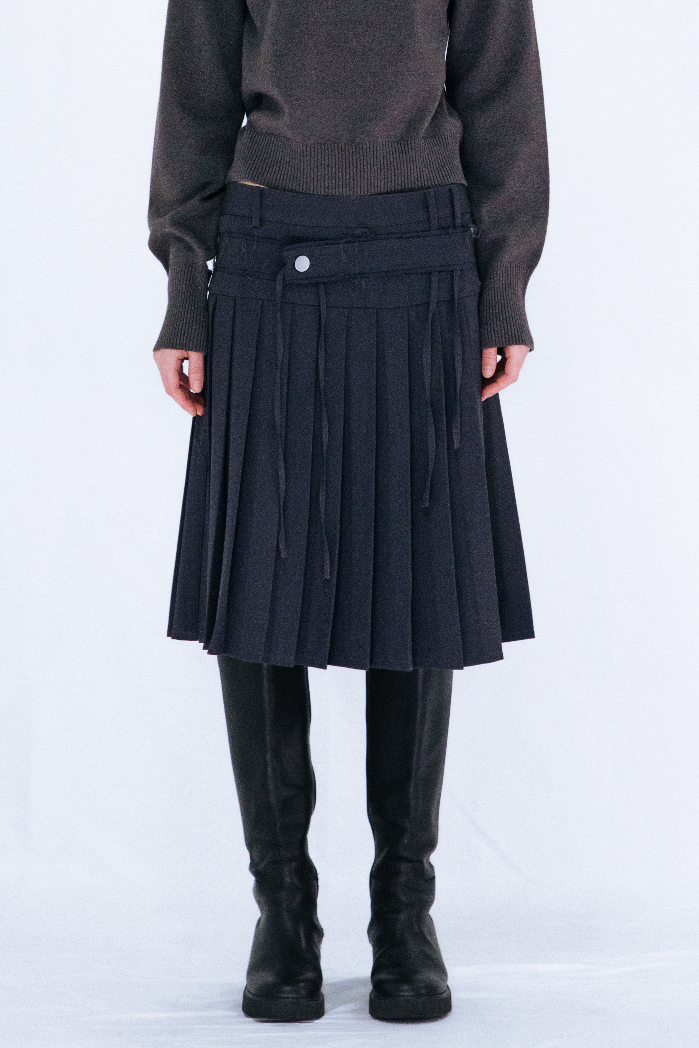 PLEATED MIDI SKIRT / GRAY
