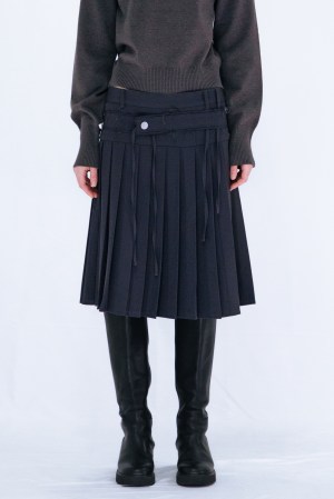 PLEATED MIDI SKIRT / GRAY