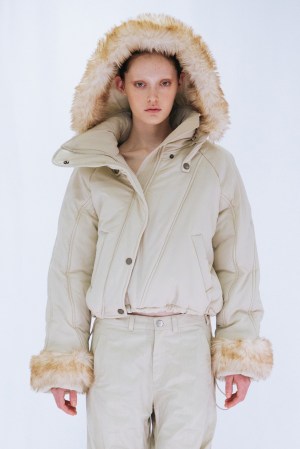 FUR HOODED PADDING JACKET / IVORY