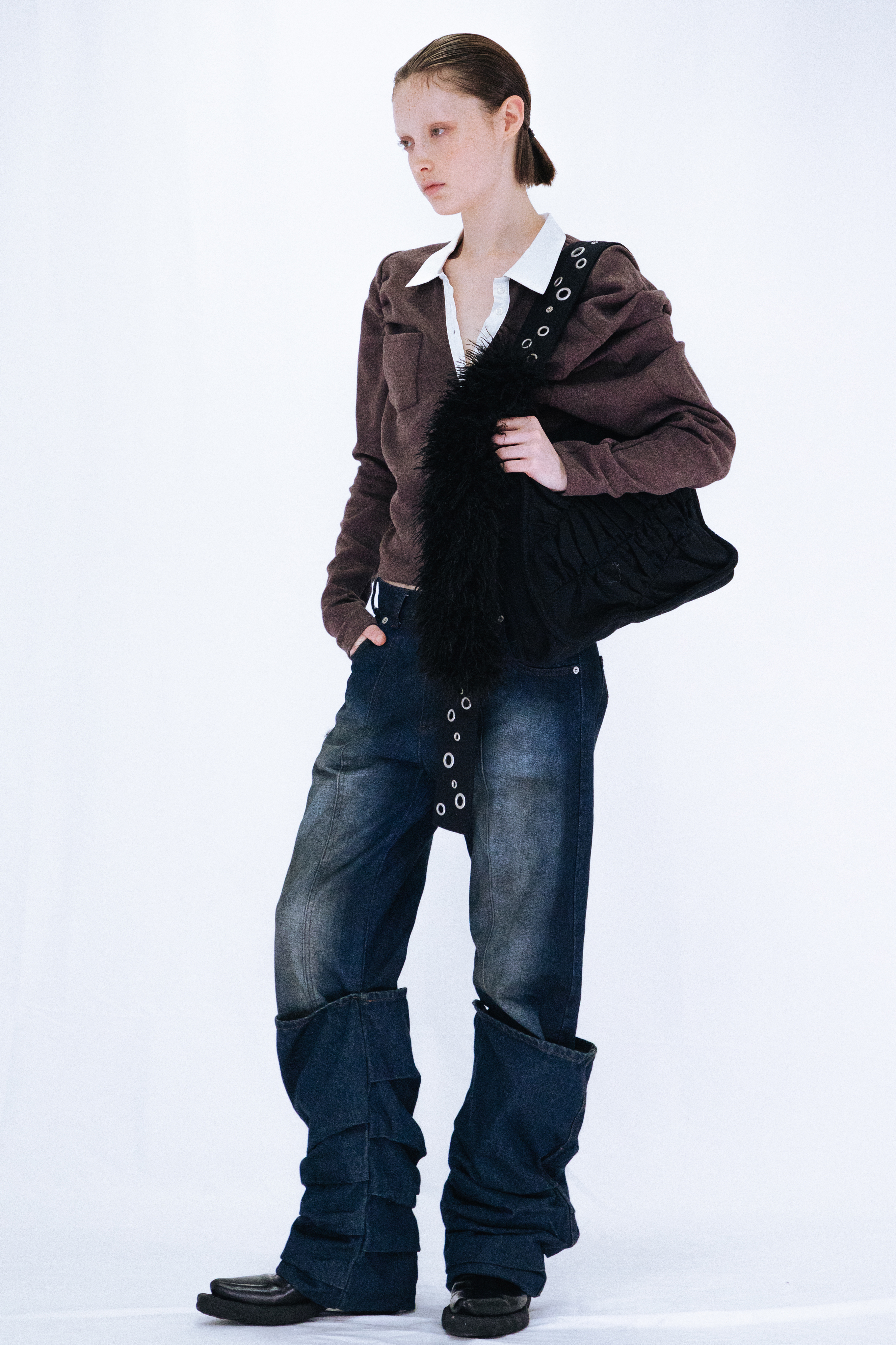 GATHER SHOULDER BAG / BLACK