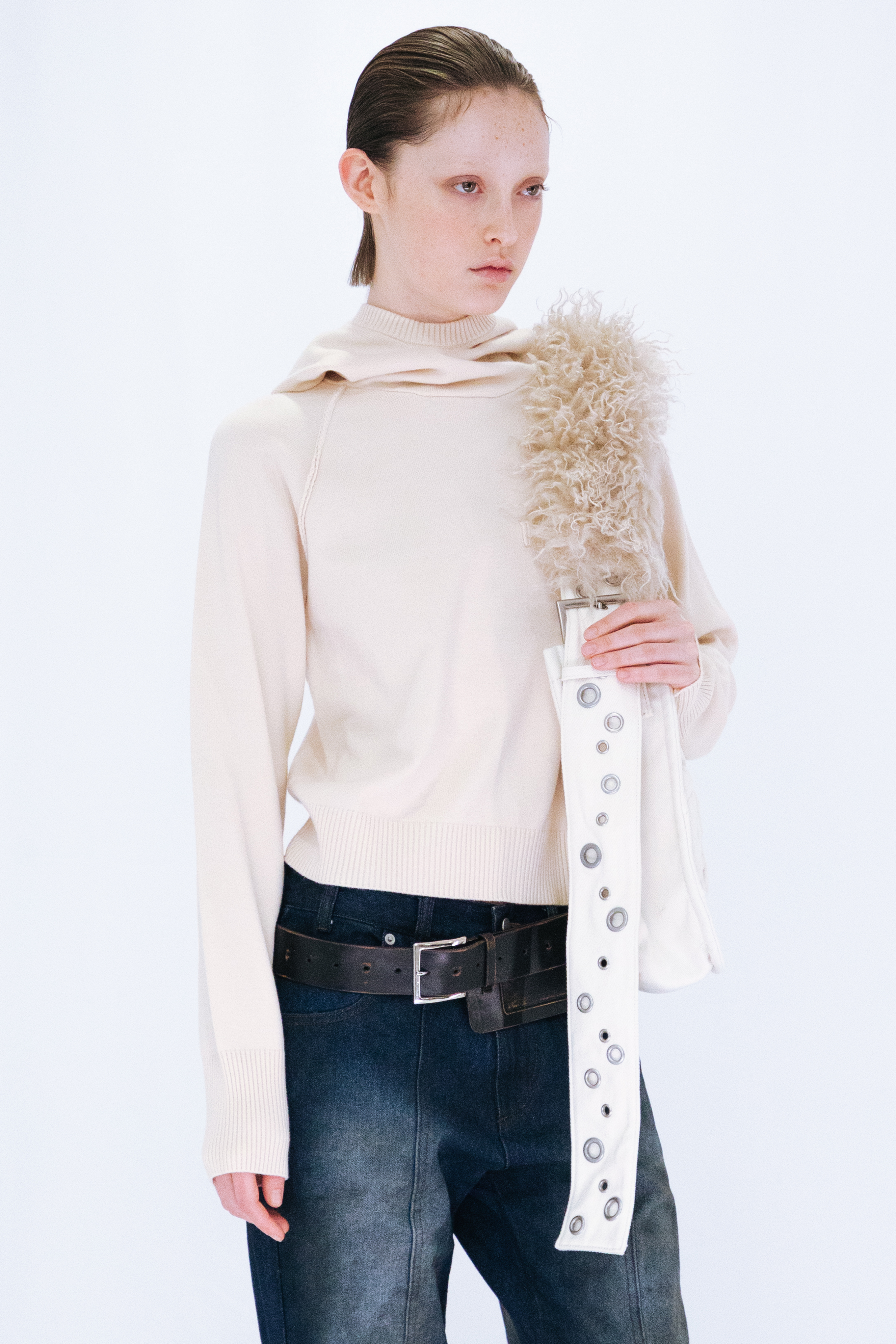 GATHER SHOULDER BAG / IVORY