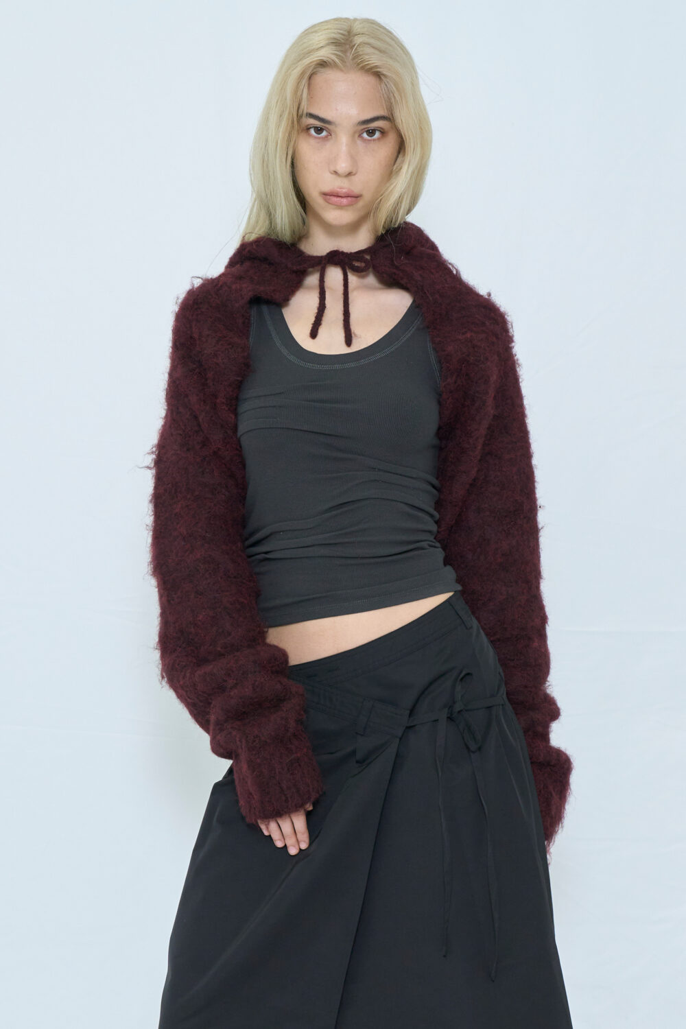 2WAY HOODED MUFFLER KNIT / RED – VIAVANDA