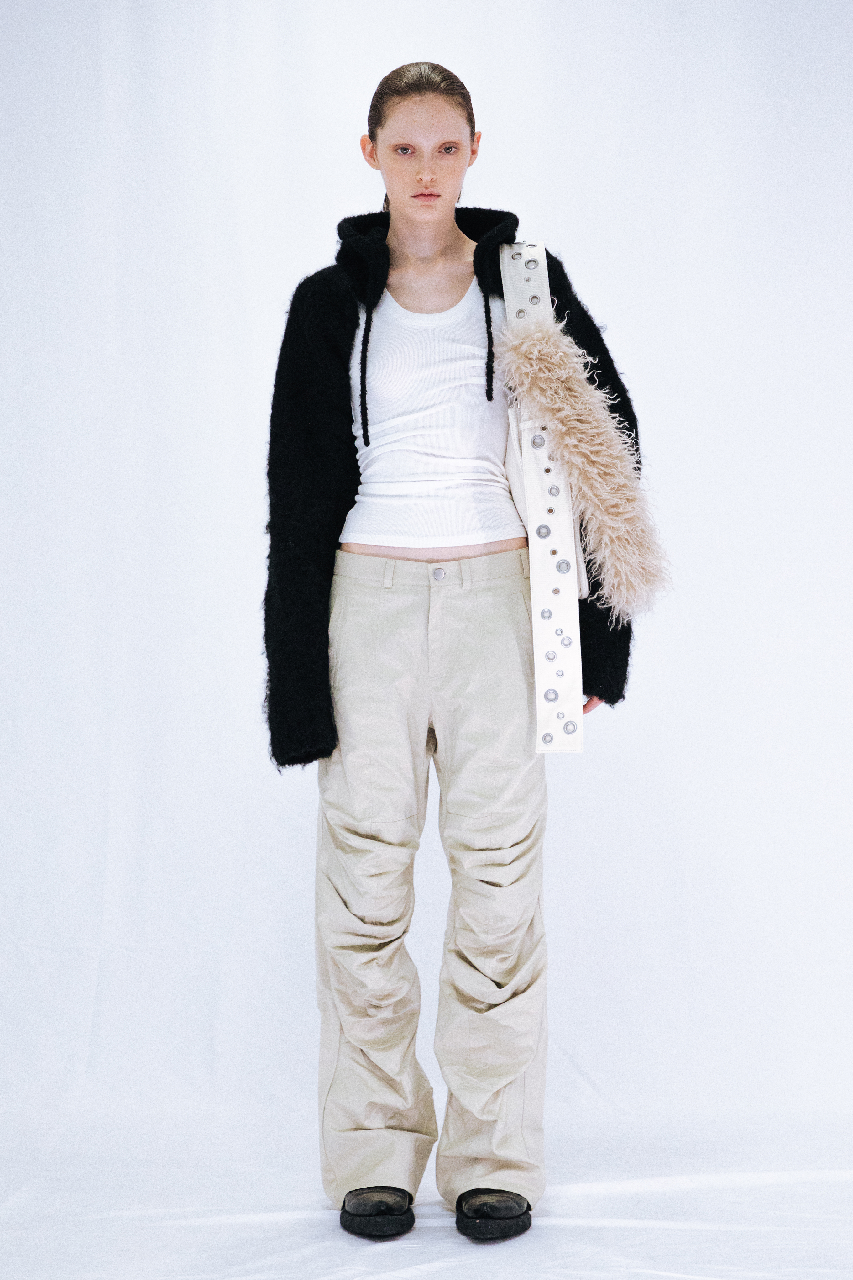 GATHER SHOULDER BAG / IVORY