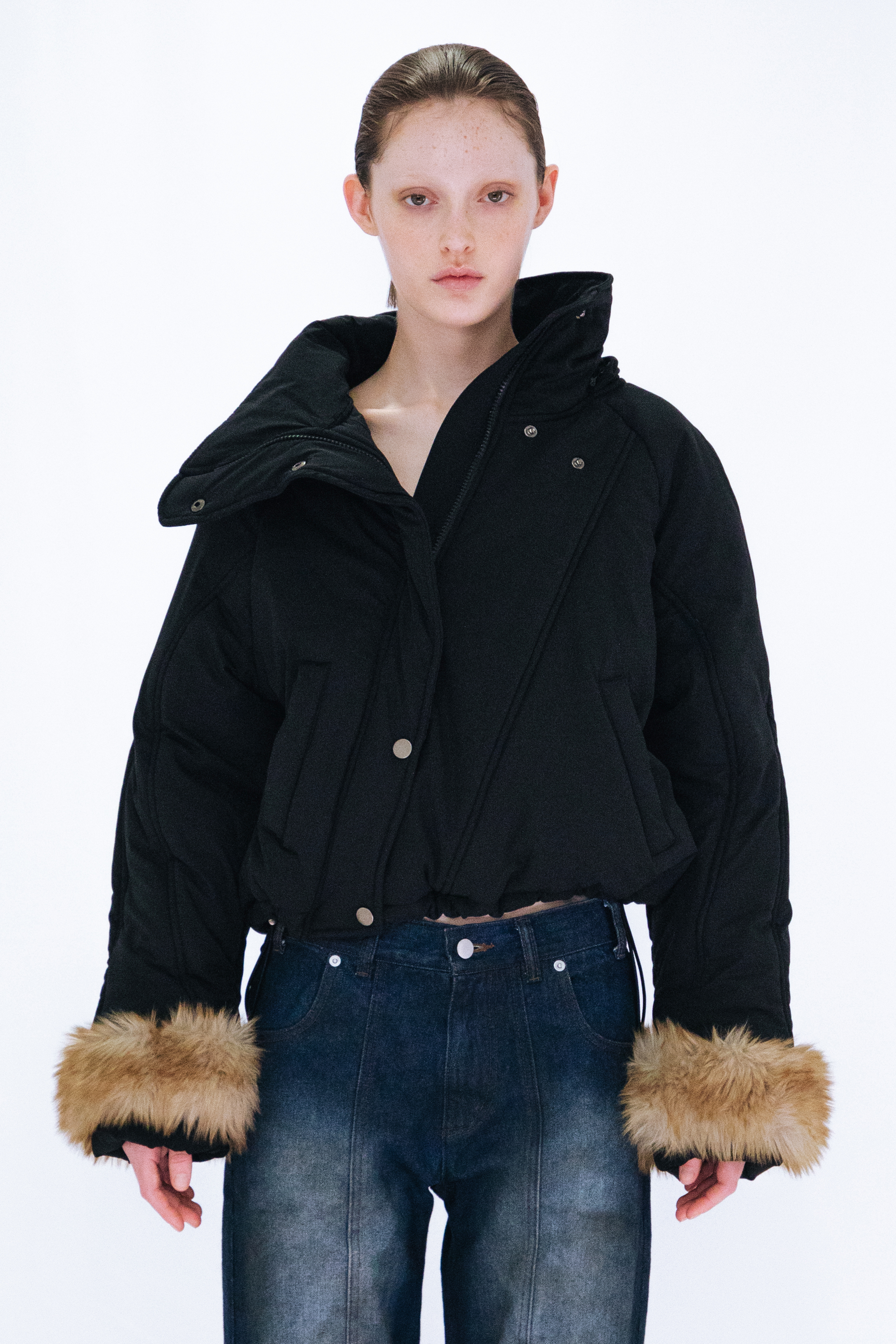 FUR HOODED PADDING JACKET / BLACK