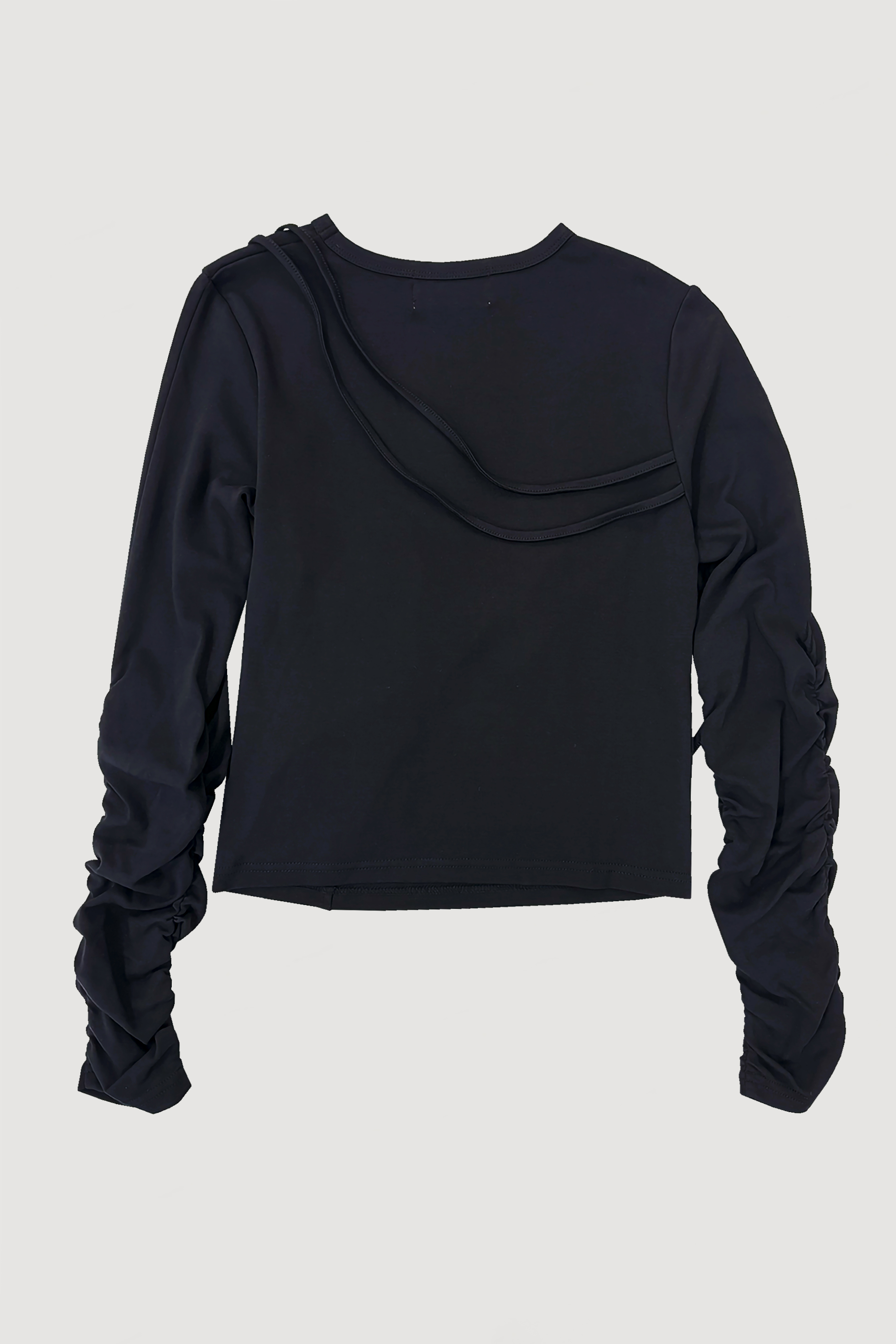 STRINGS LONG SLEEVE / BLACK