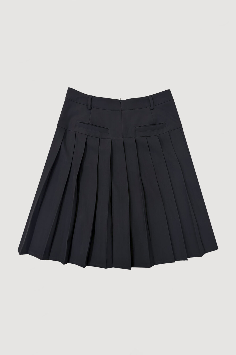 PLEATED MIDI SKIRT / BLACK – VIAVANDA