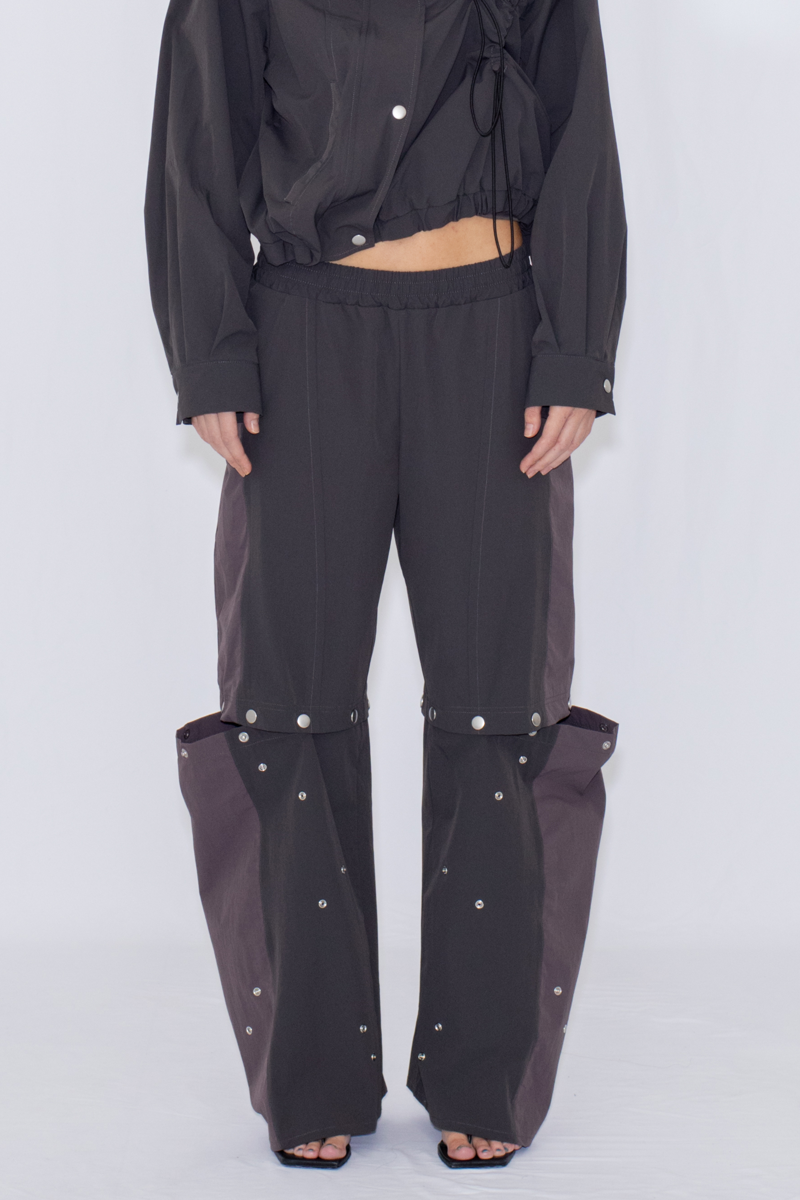 2WAY DEFORMED TRACK PANTS / CHARCOAL