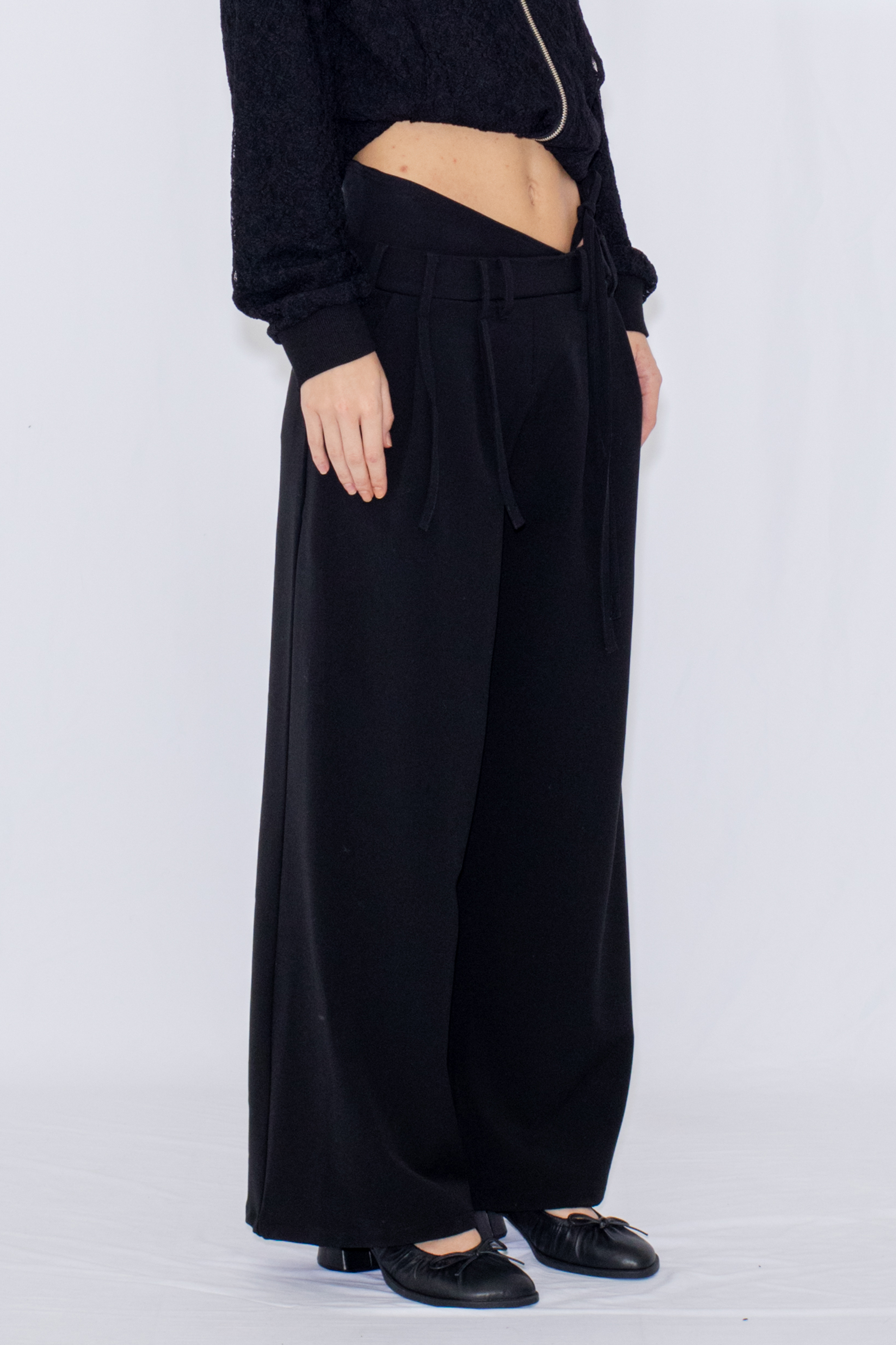 STRING WIDE TROUSERS / BLACK