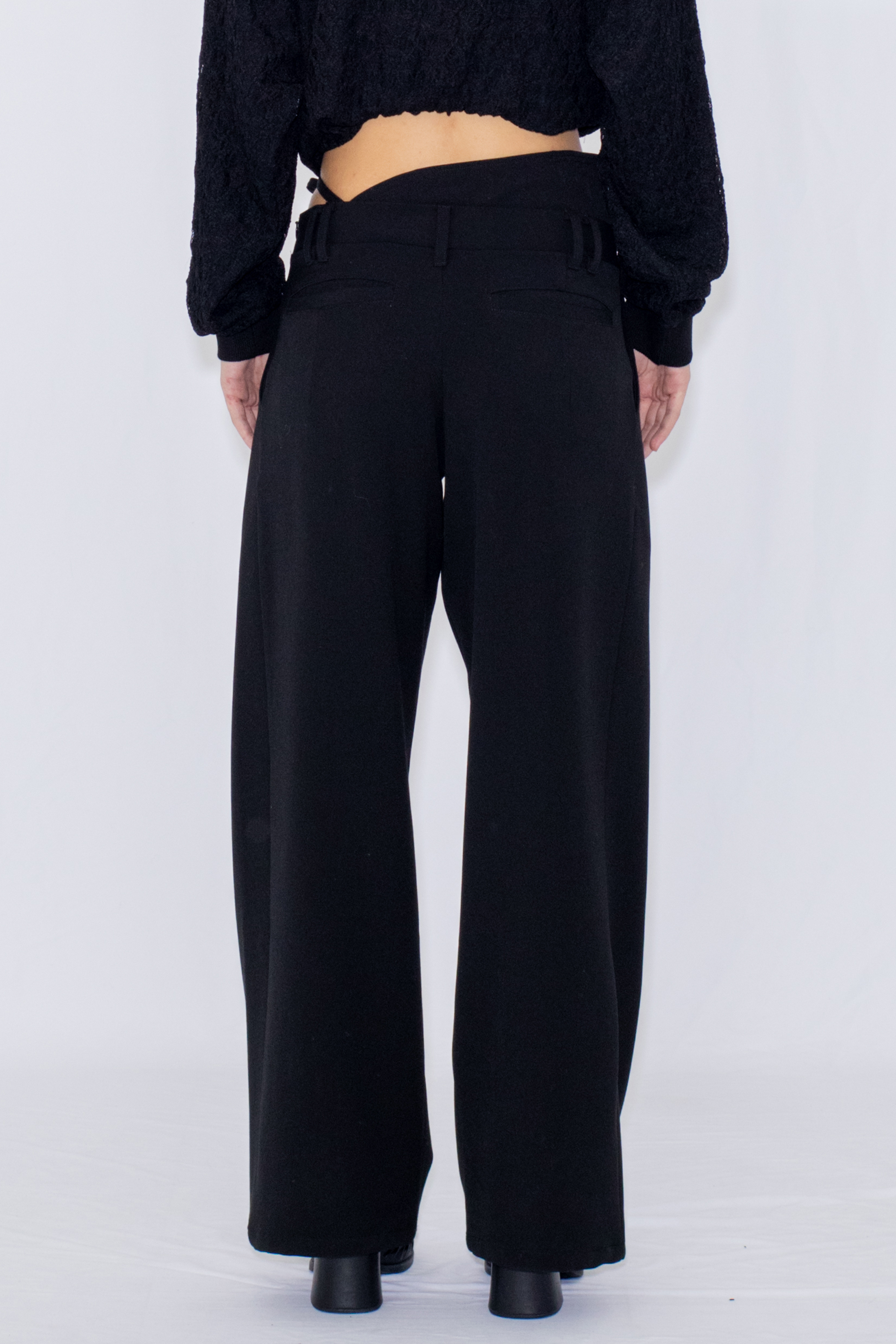 STRING WIDE TROUSERS / BLACK