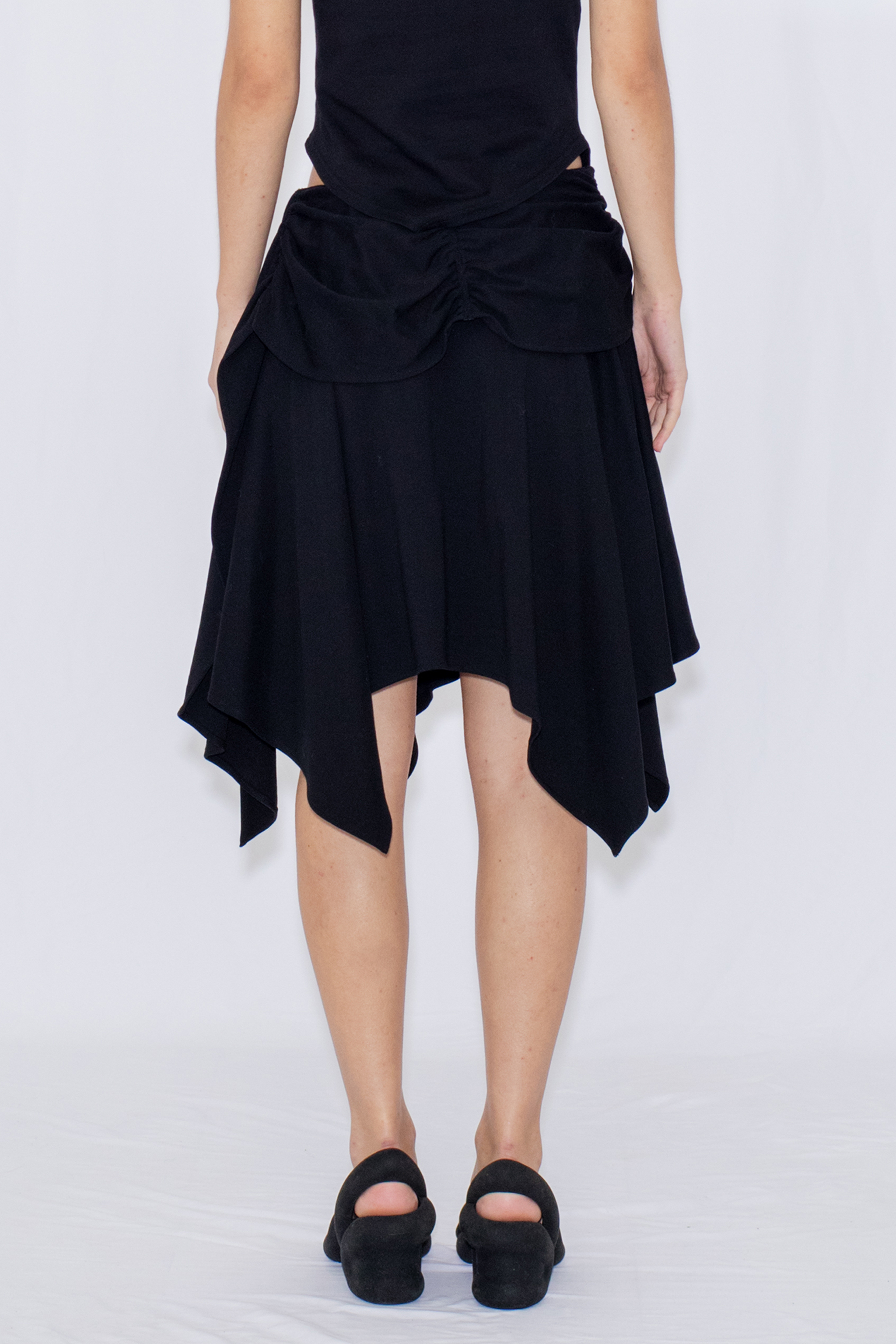 ASYMMETRIC DRAPE SKIRT / BLACK