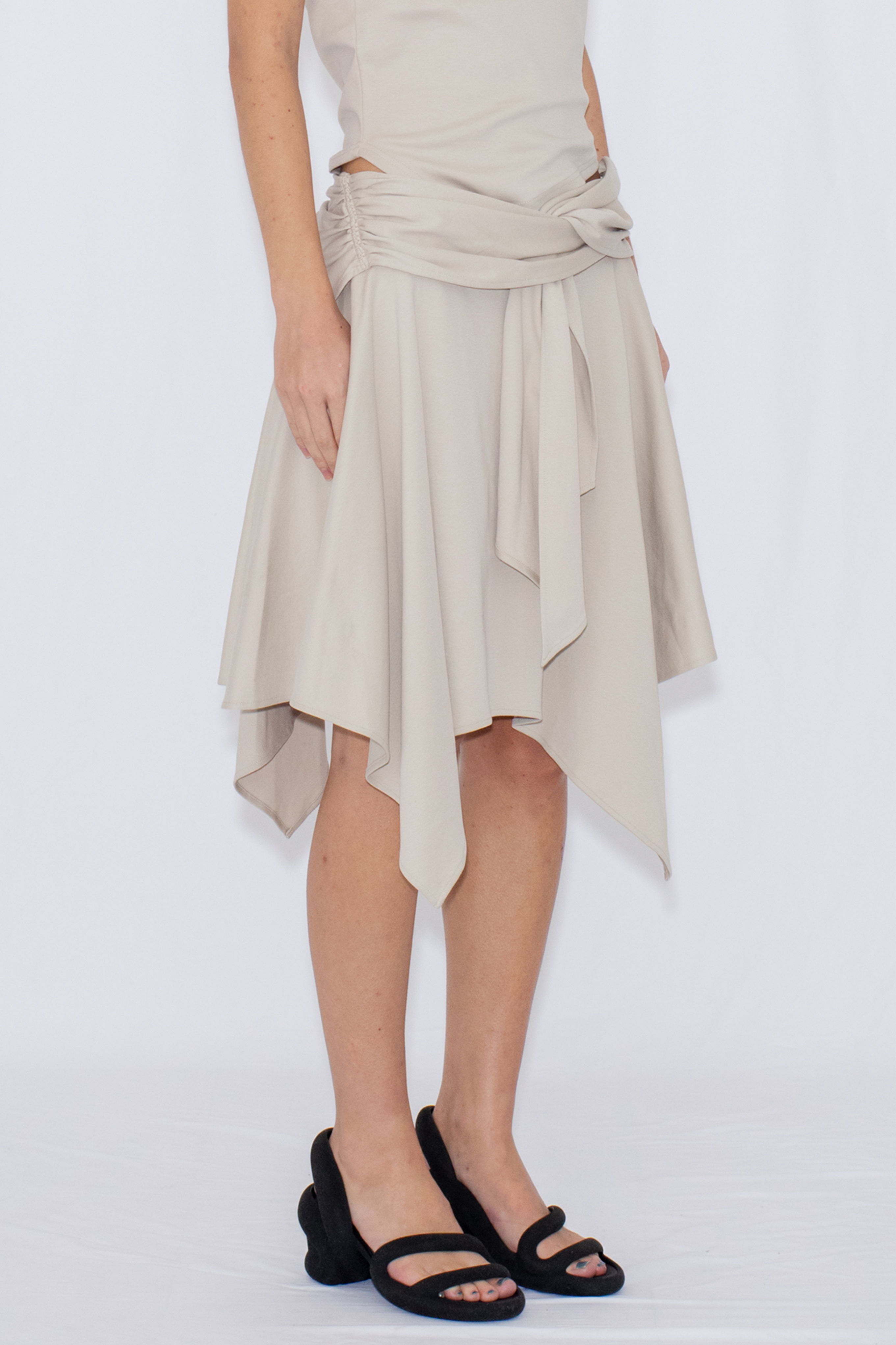 【POP UP】ASYMMETRIC DRAPE SKIRT / GRAY