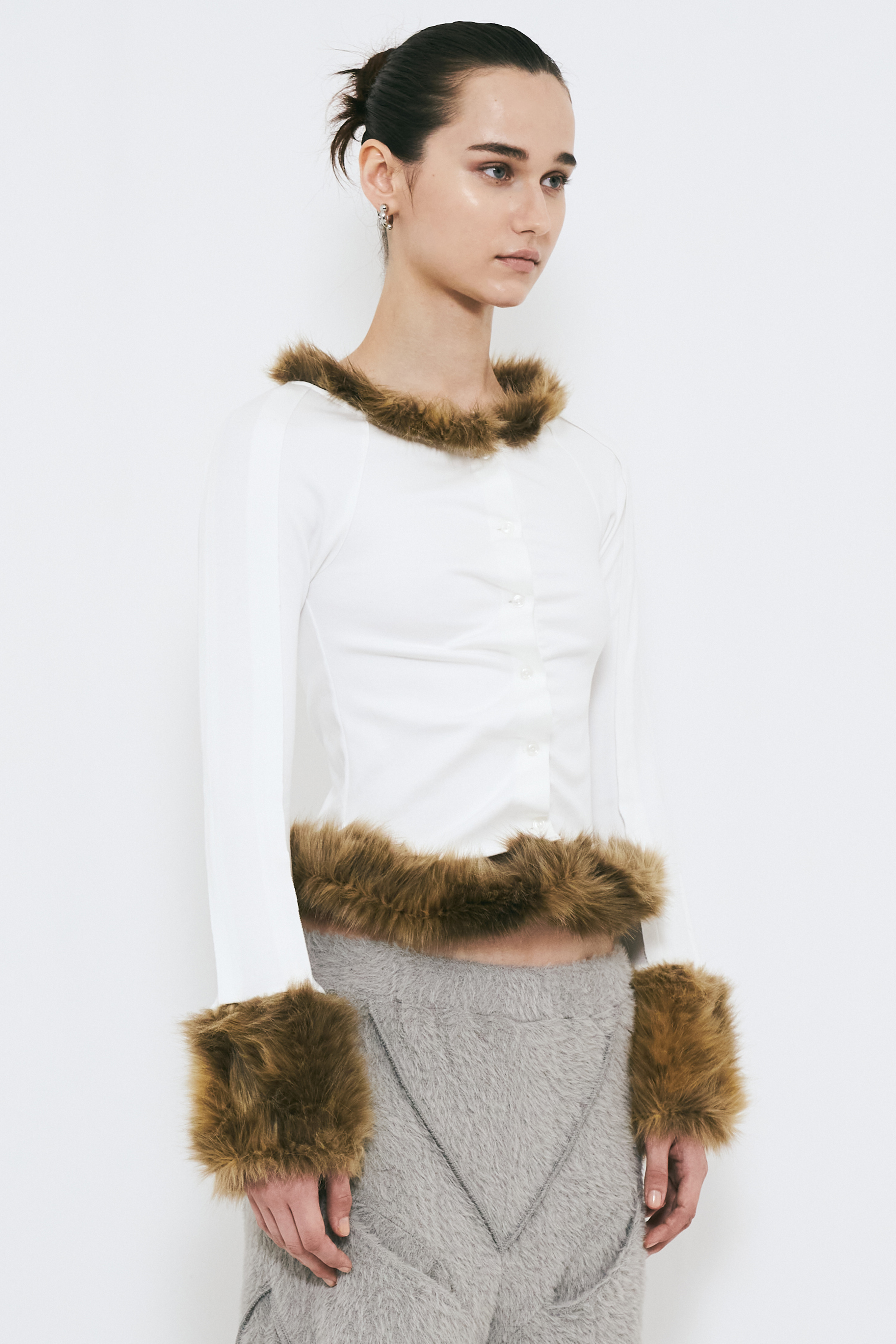 FAKE FUR CARDIGAN / WHITE
