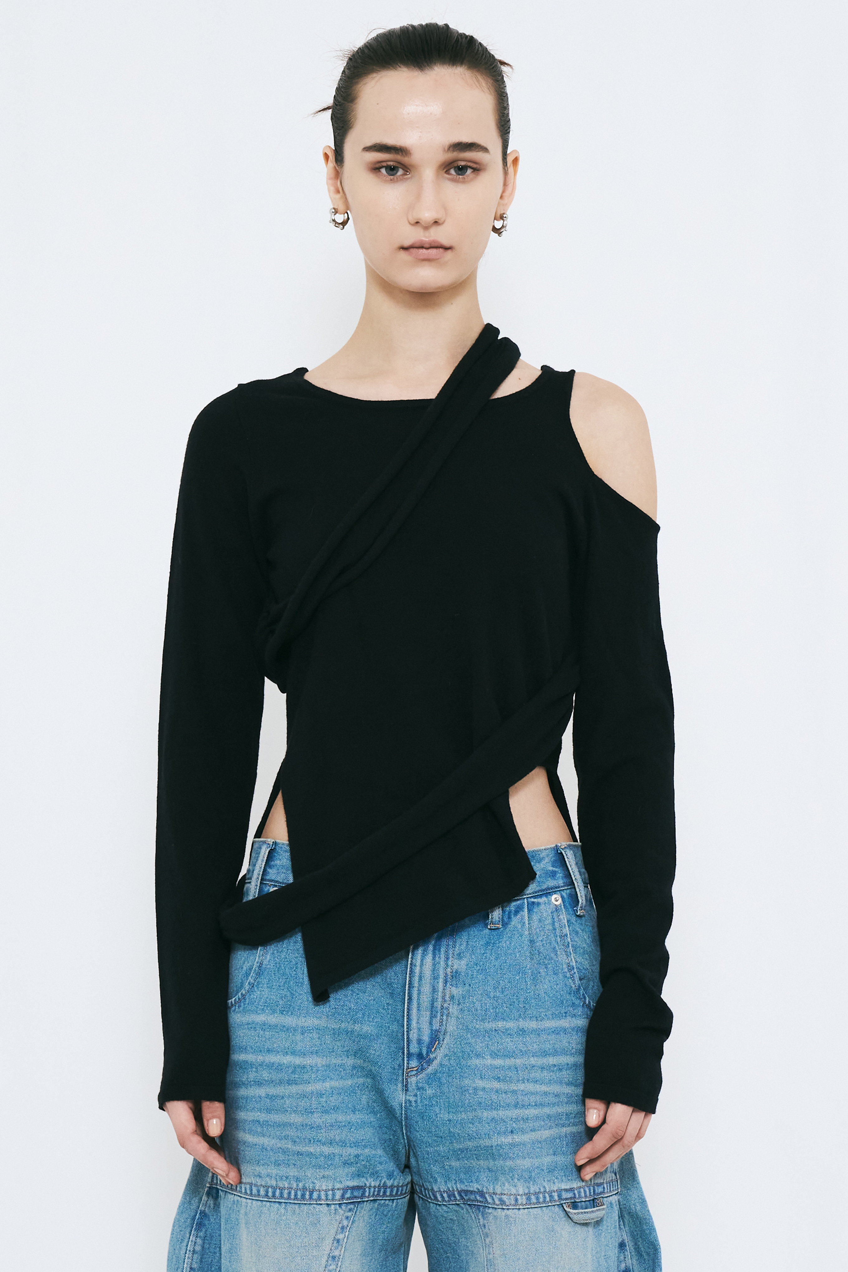 【PRE ORDER】MULTI WAY KNIT TOP / BLACK