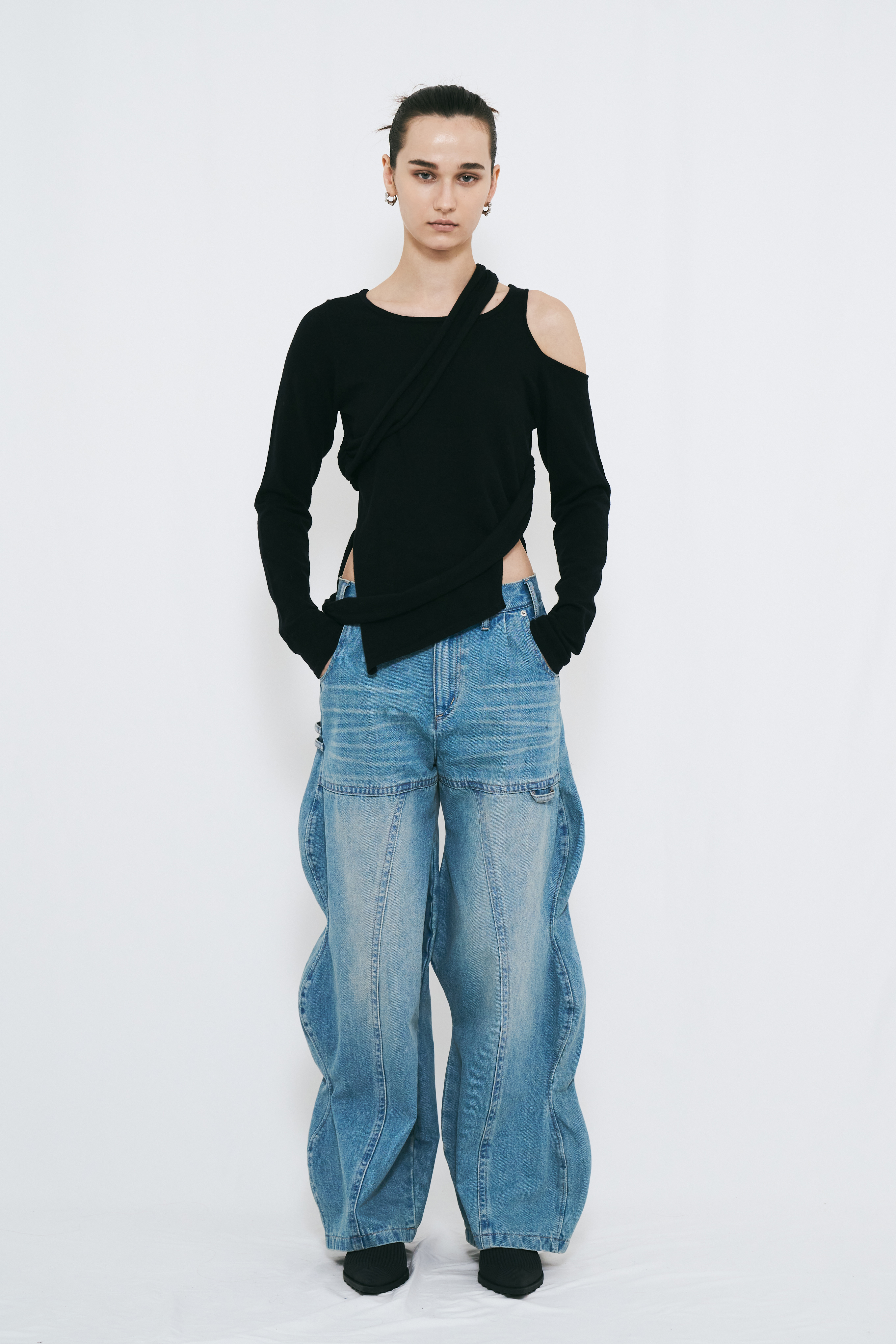 【PRE ORDER】MULTI WAY KNIT TOP / BLACK